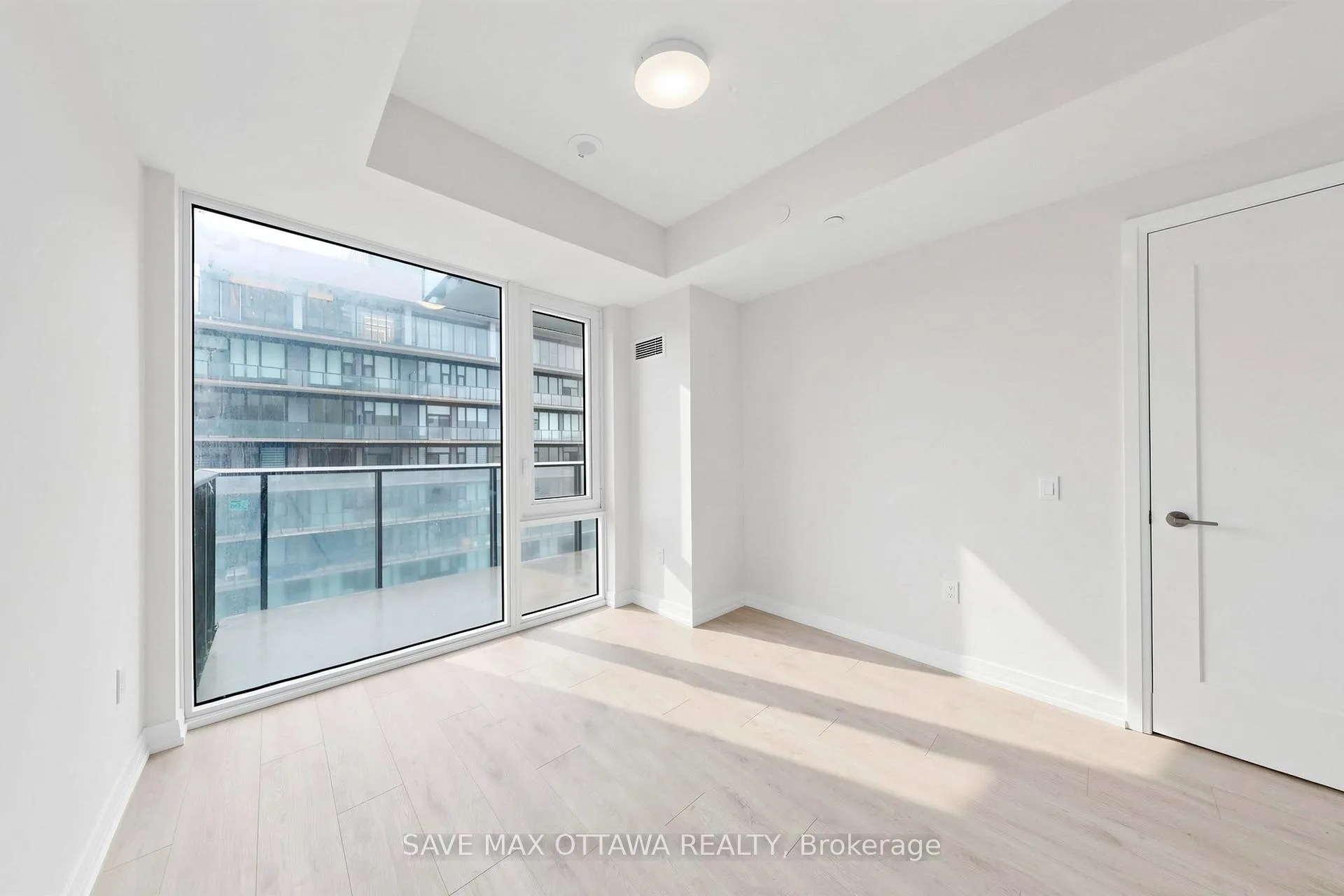 Photo 22 of Unit 2402, 27 Korda Gate, Vaughan, Vellore Village — HOMEH