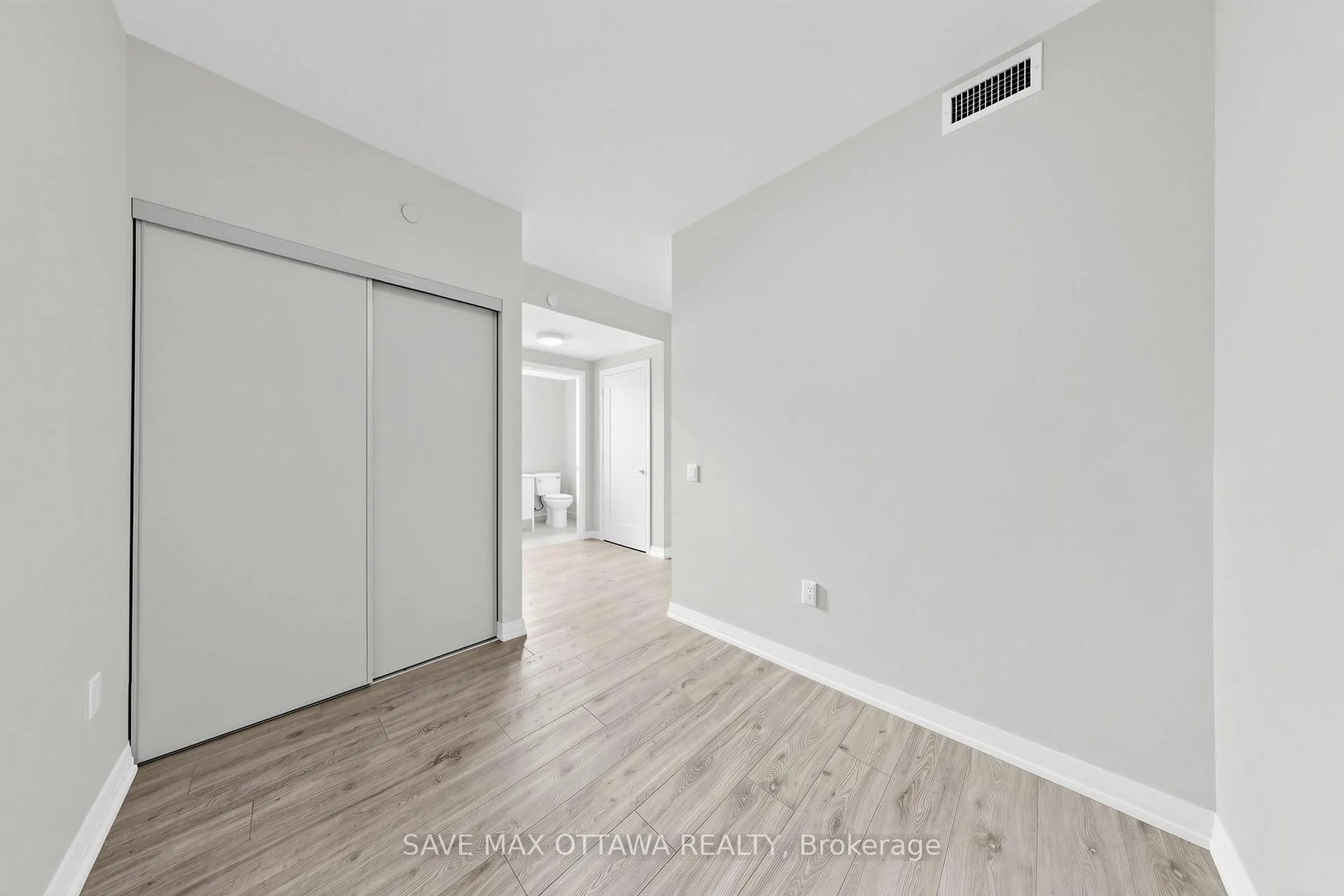Photo 29 of Unit 2402, 27 Korda Gate, Vaughan, Vellore Village — HOMEH