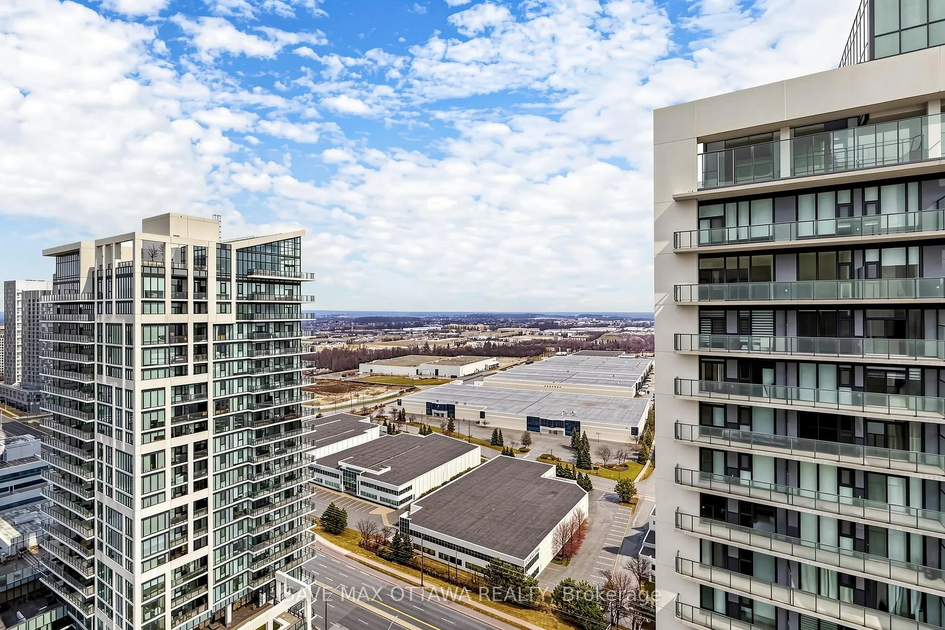 Photo 39 of Unit 2402, 27 Korda Gate, Vaughan, Vellore Village — HOMEH