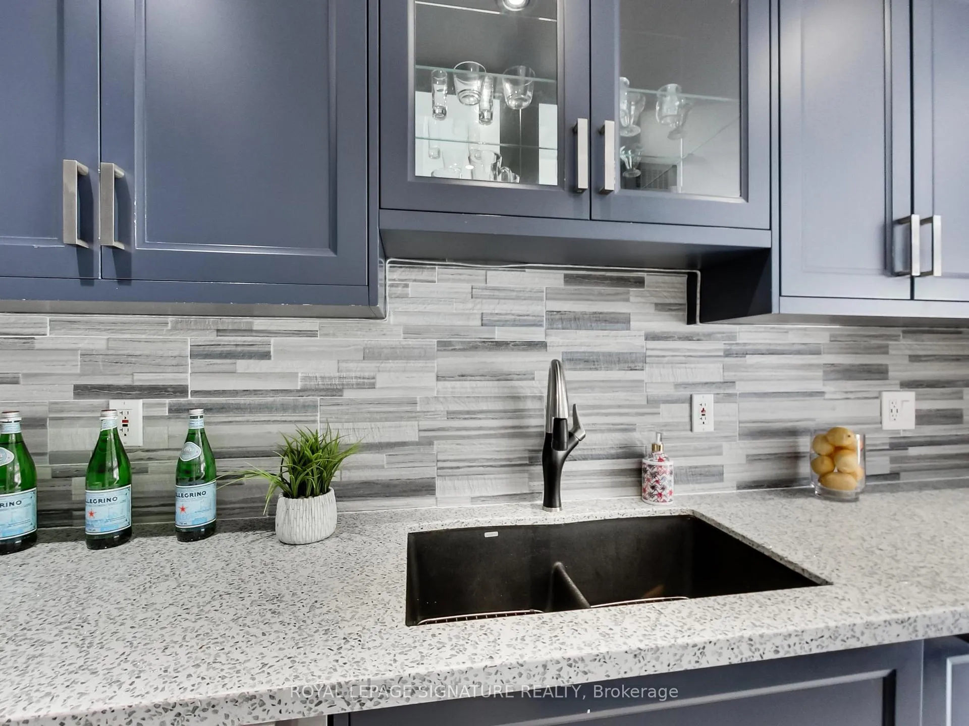 Photo 13 of 55 Cameron Avenue, Toronto, Keelesdale-Eglinton West — HOMEH