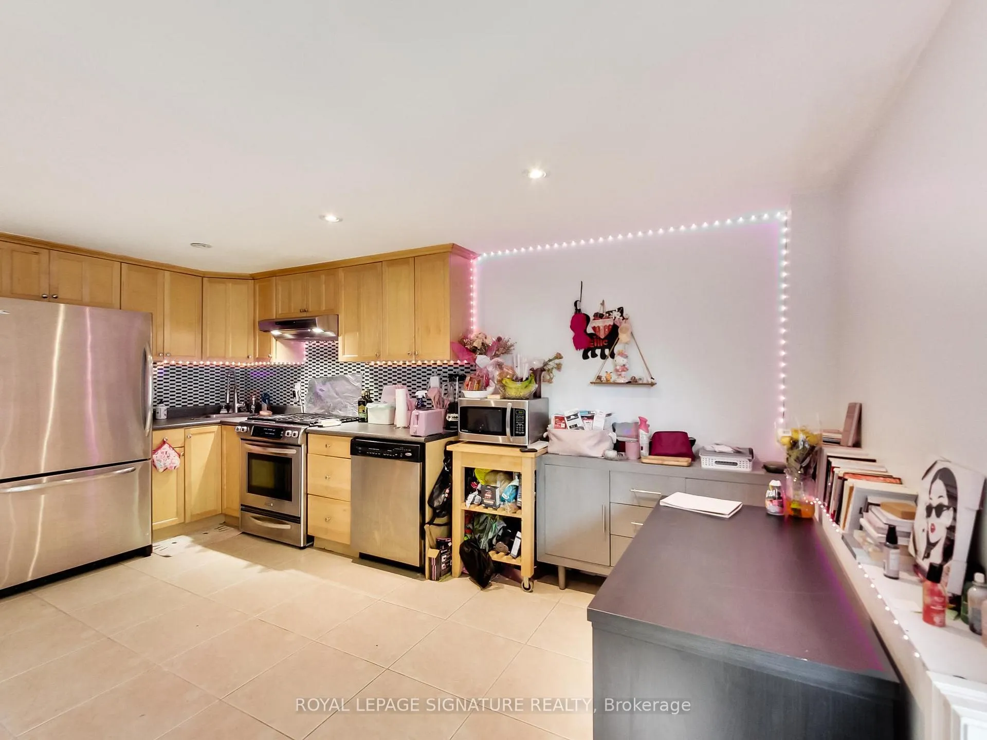Photo 36 of 55 Cameron Avenue, Toronto, Keelesdale-Eglinton West — HOMEH