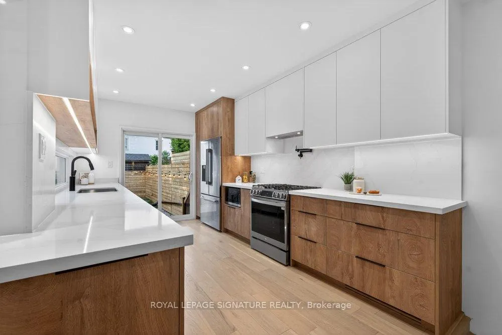Photo 11 of 228 Queensdale Avenue, Toronto, Danforth Village-East York — HOMEH