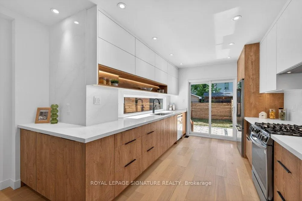 Photo 15 of 228 Queensdale Avenue, Toronto, Danforth Village-East York — HOMEH