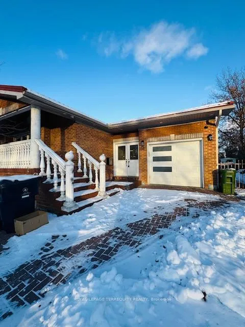 Photo 3 of 46 Orpington Crescent, Etobicoke, Mount Olive-Silverstone-Jamestown — HOMEH