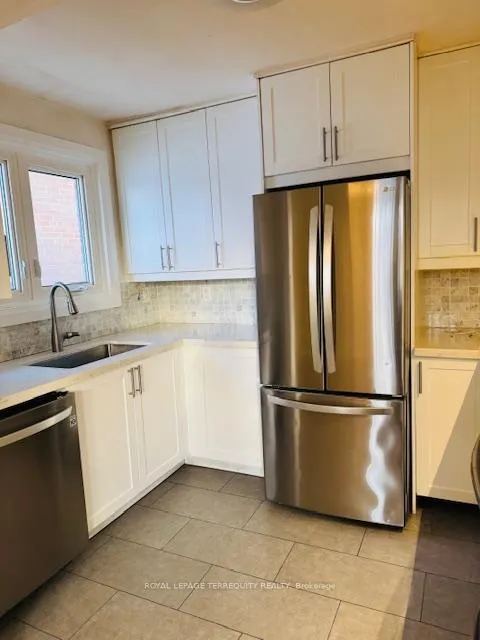 Photo 5 of 46 Orpington Crescent, Etobicoke, Mount Olive-Silverstone-Jamestown — HOMEH