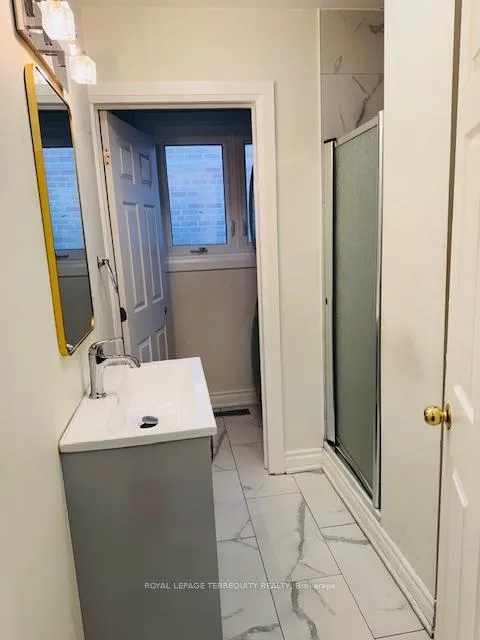 Photo 7 of 46 Orpington Crescent, Etobicoke, Mount Olive-Silverstone-Jamestown — HOMEH