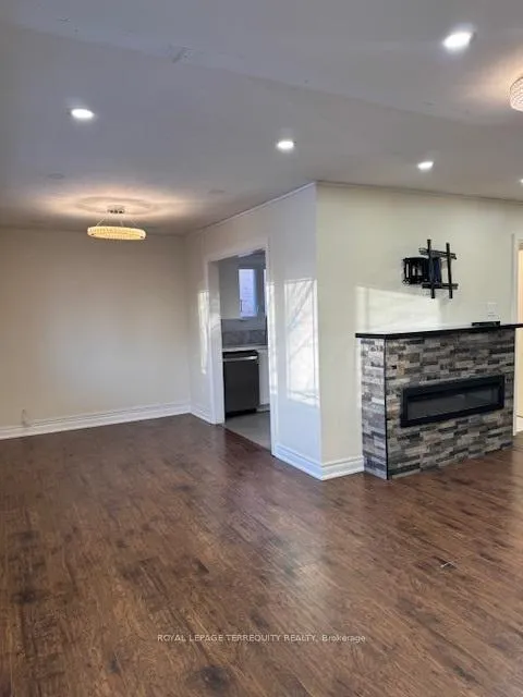 Photo 14 of 46 Orpington Crescent, Etobicoke, Mount Olive-Silverstone-Jamestown — HOMEH