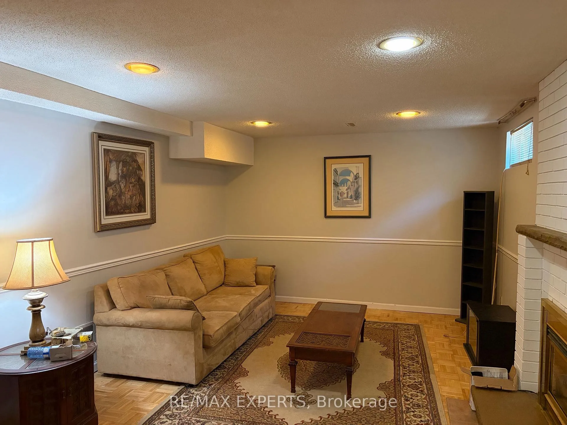 Photo 3 of Unit Bsmt, 9 Queen Post Drive, Vaughan, East Woodbridge — HOMEH
