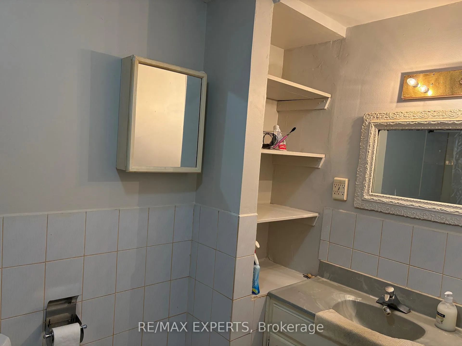 Photo 9 of Unit Bsmt, 9 Queen Post Drive, Vaughan, East Woodbridge — HOMEH