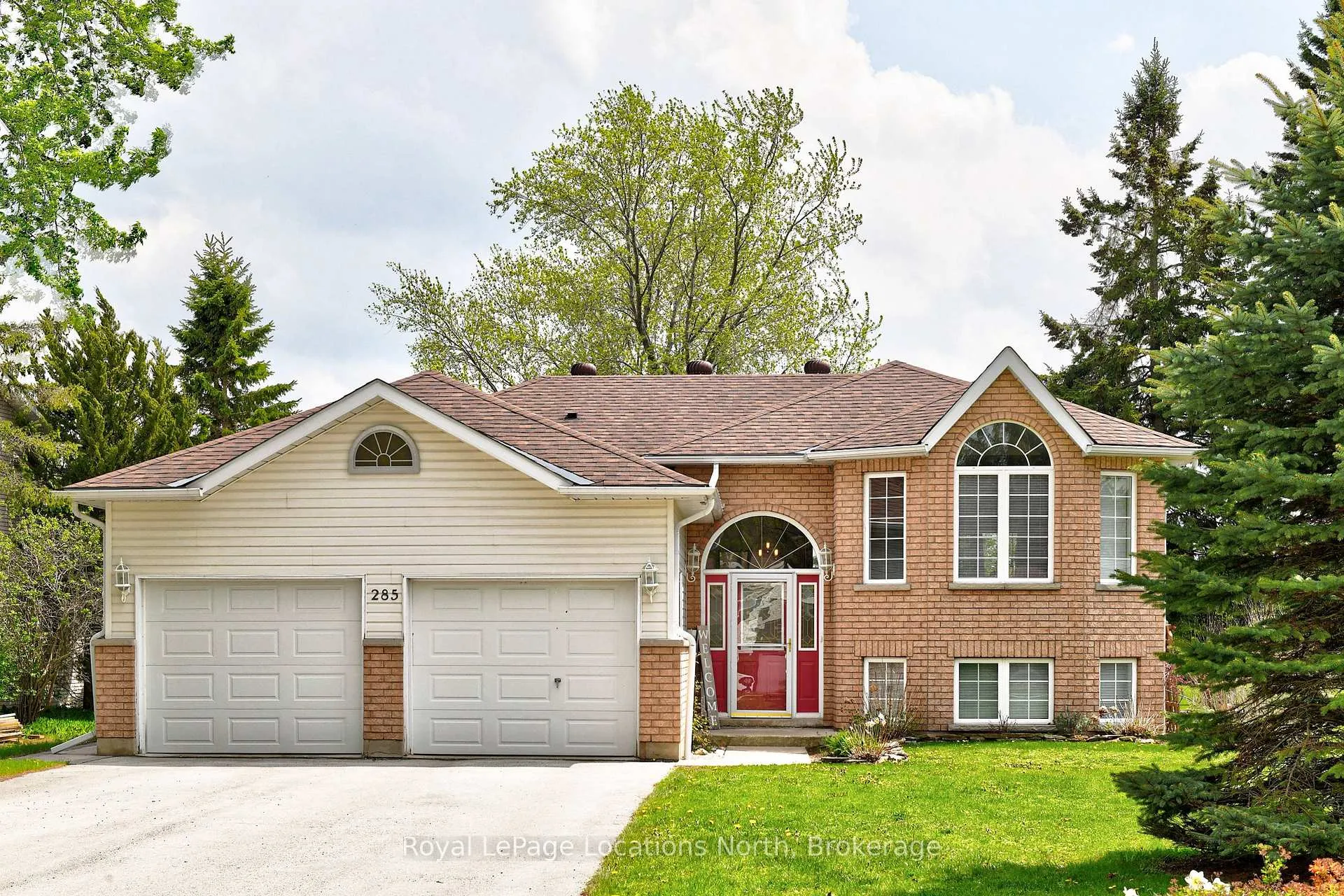 Photo 1 of 285 Christopher Street, Clearview, Stayner — HOMEH