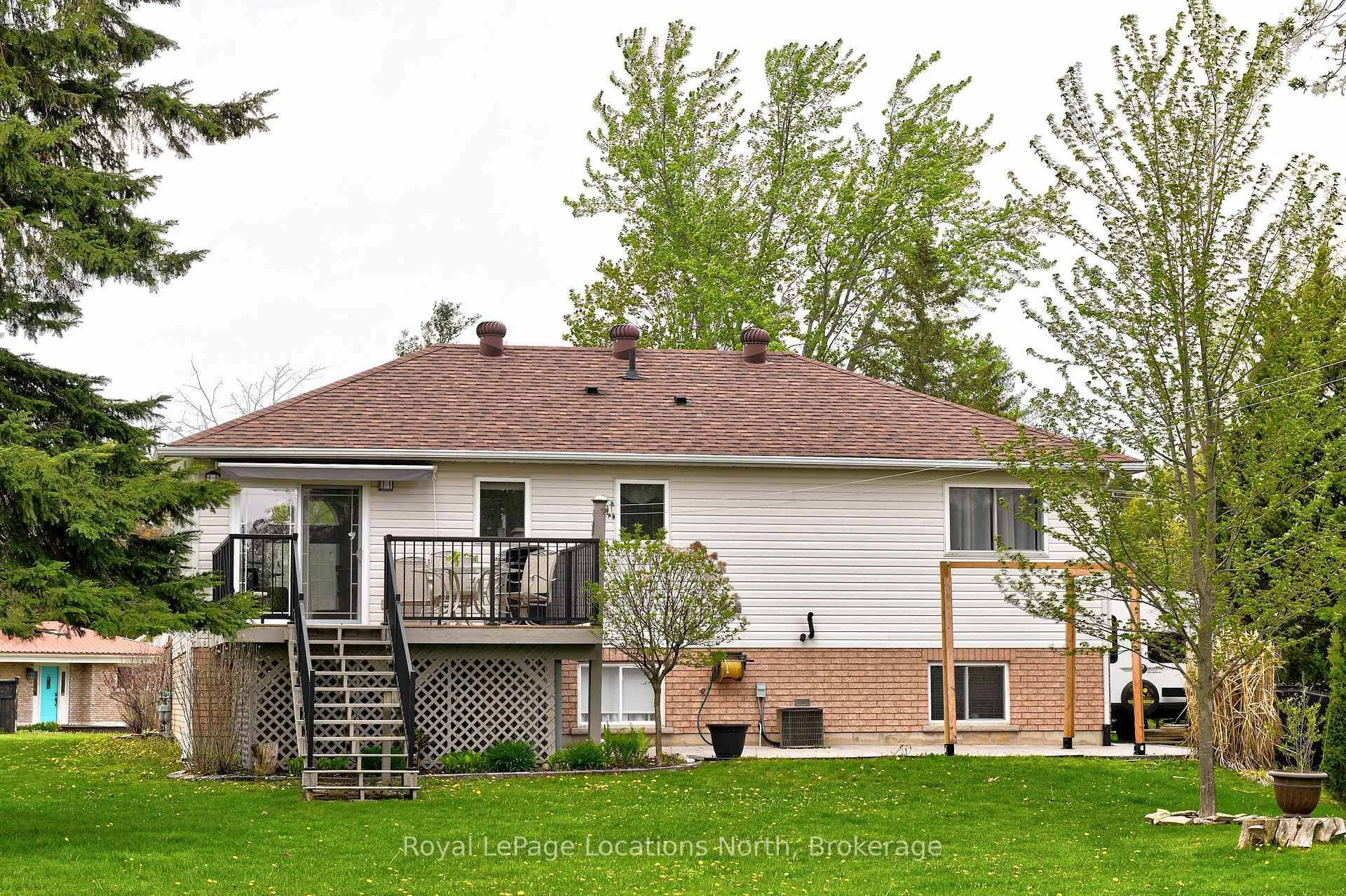 Photo 4 of 285 Christopher Street, Clearview, Stayner — HOMEH