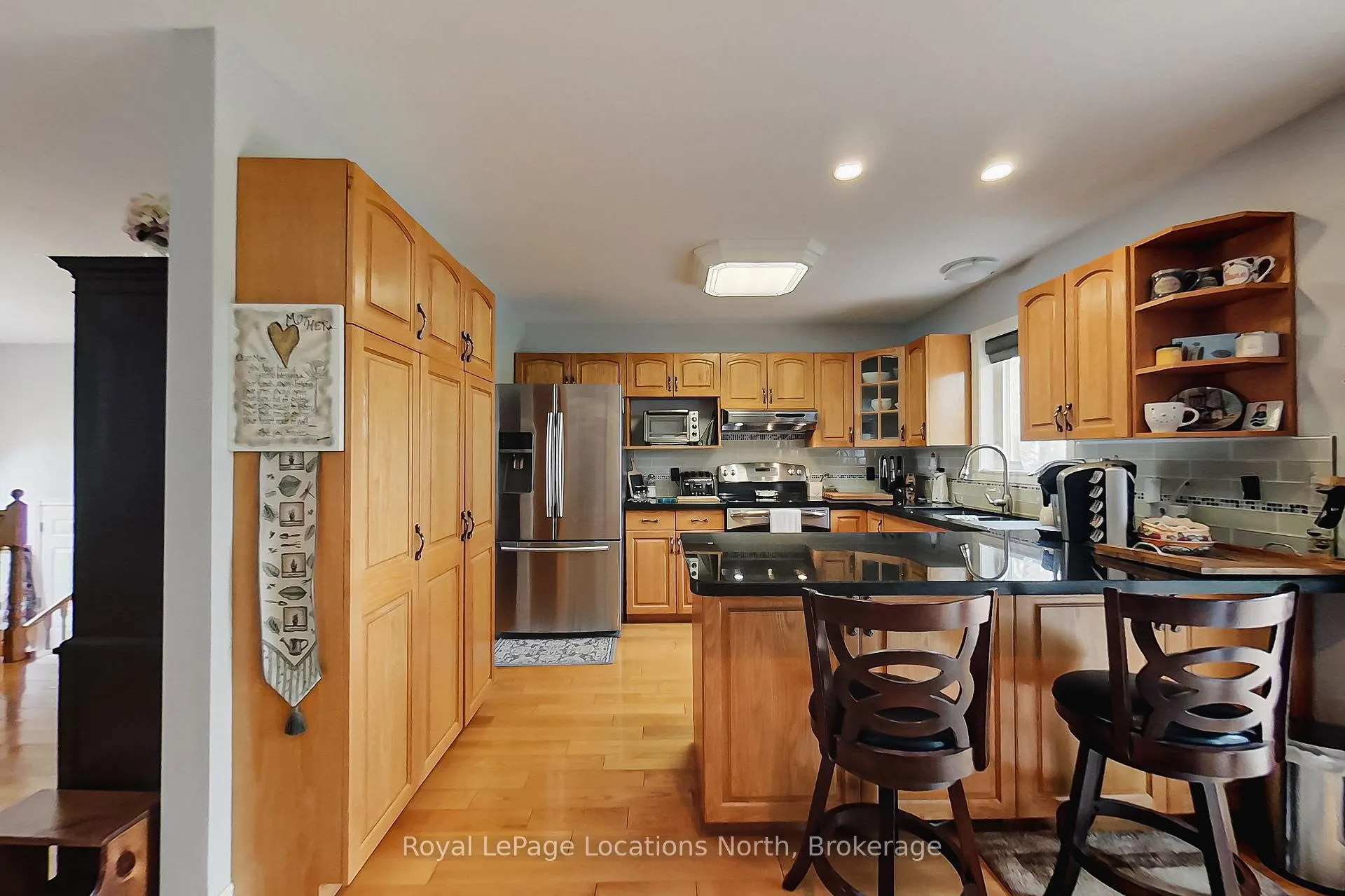 Photo 13 of 285 Christopher Street, Clearview, Stayner — HOMEH
