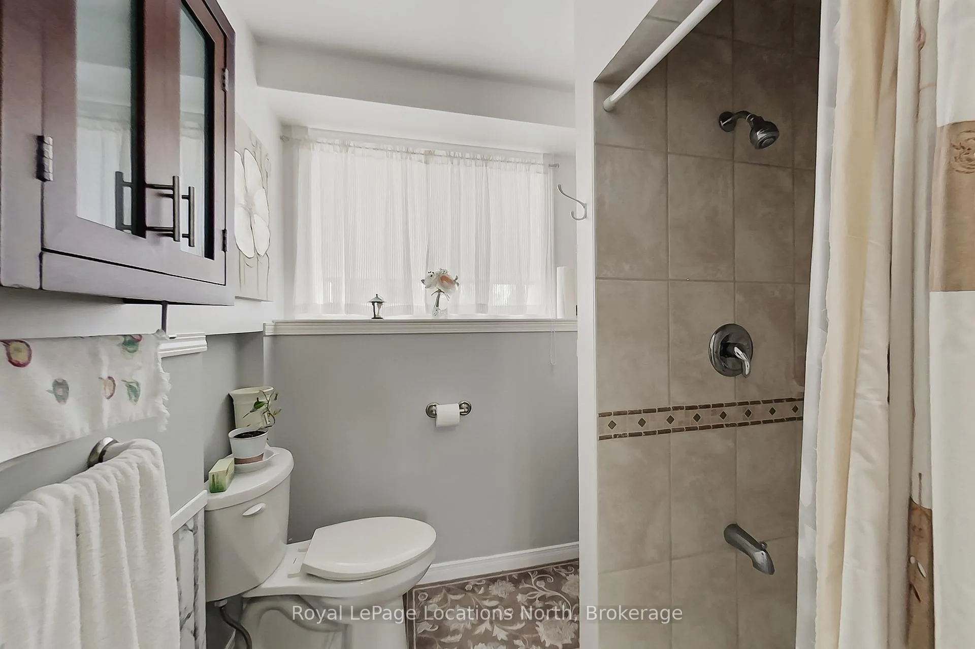 Photo 31 of 285 Christopher Street, Clearview, Stayner — HOMEH