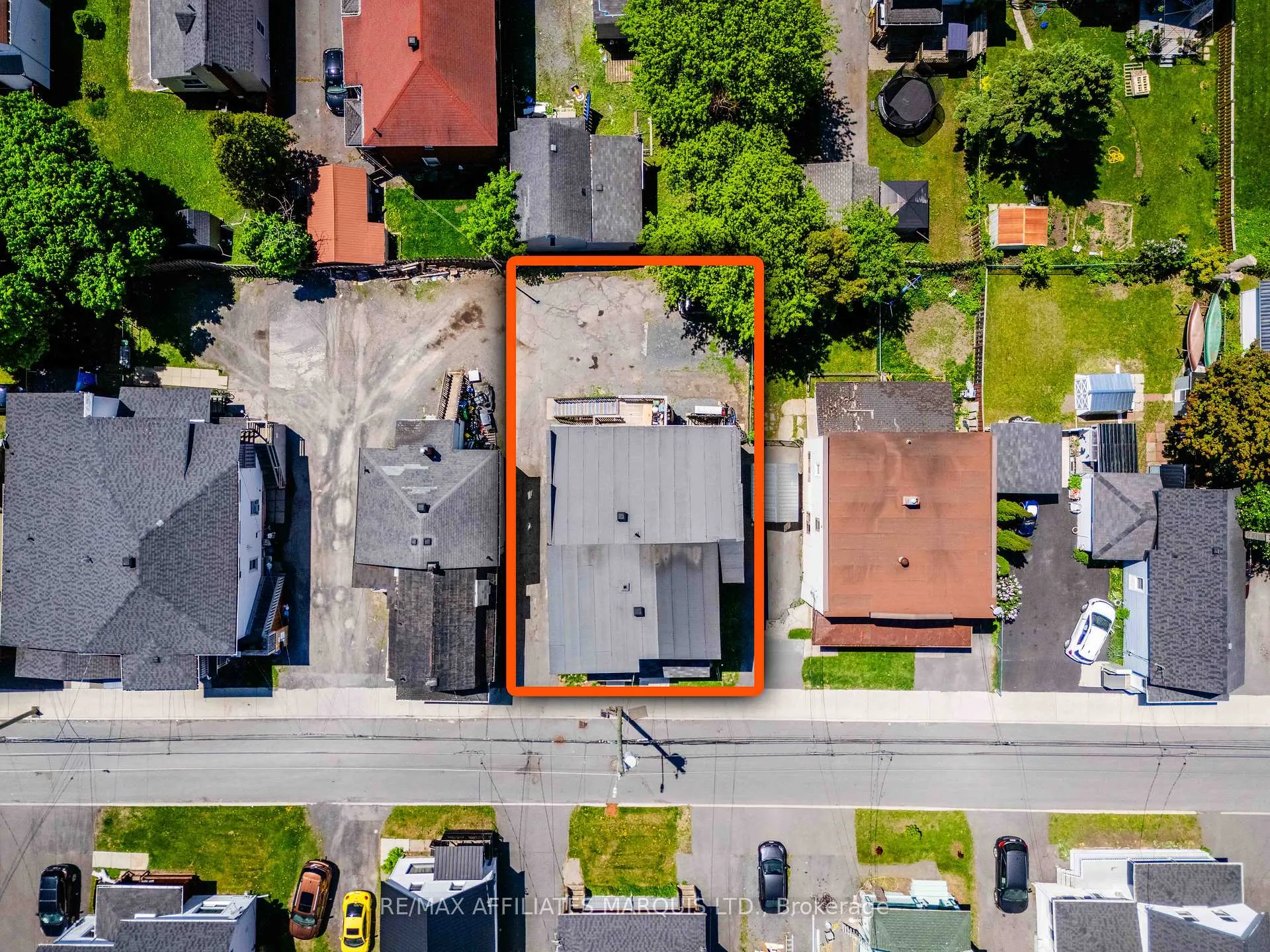 Photo 2 of 231 Louisa Street, Cornwall — HOMEH