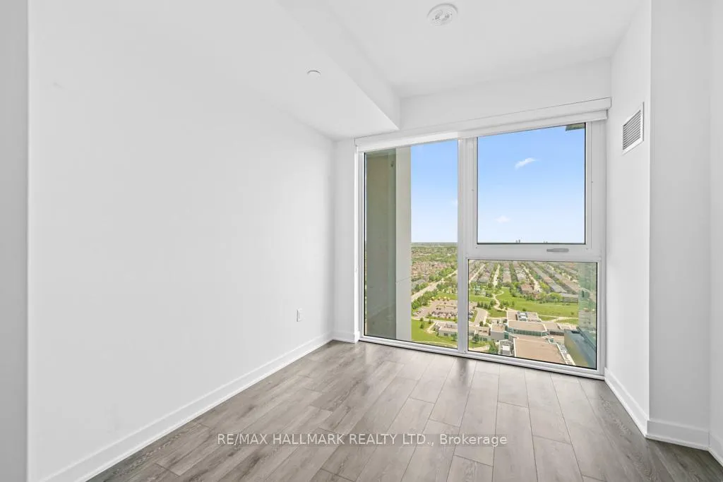 Photo 14 of Unit 2607, 105 Oneida Crescent, Richmond Hill, Langstaff — HOMEH