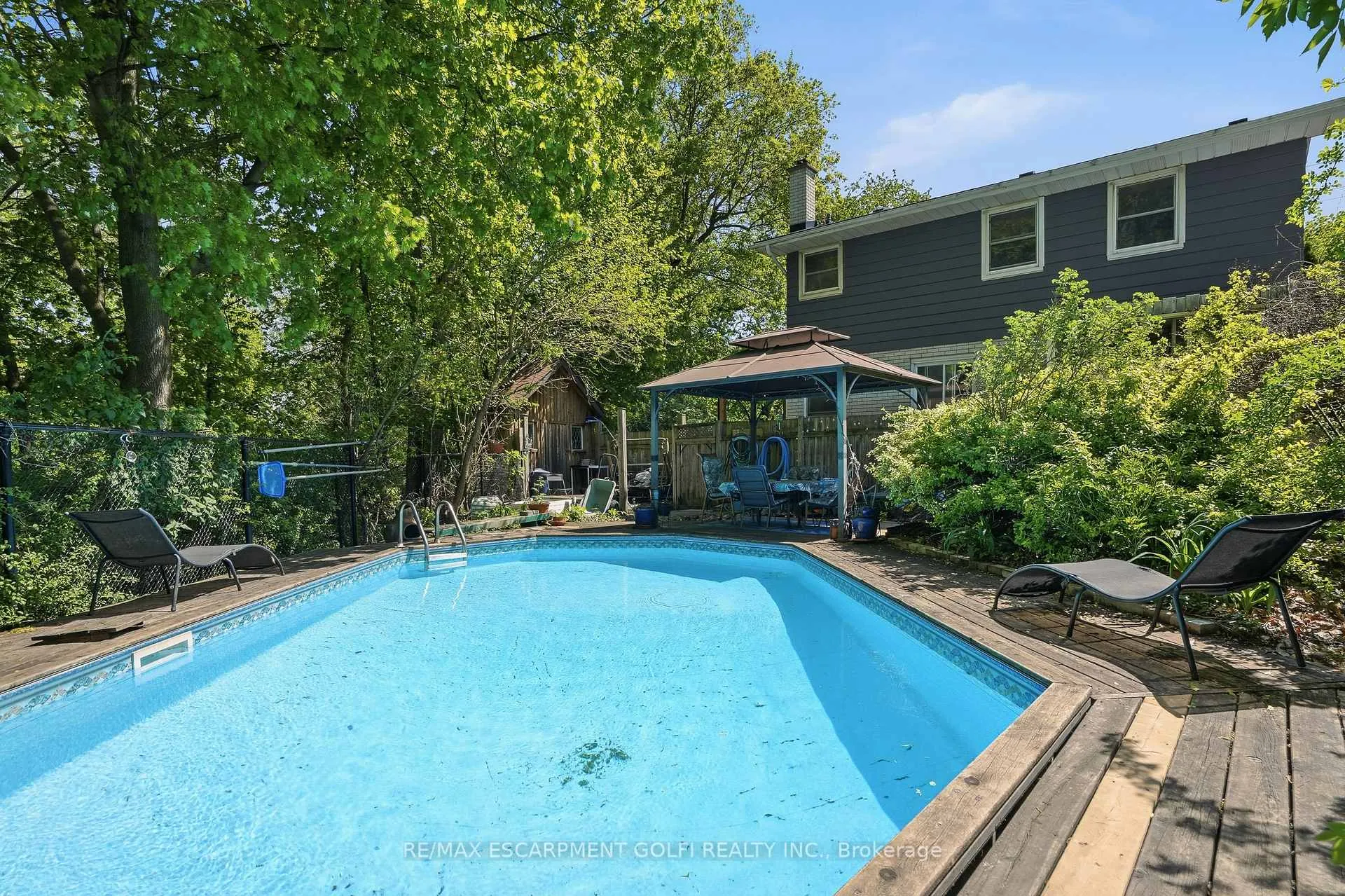 Photo 1 of 39 Paradise Road, Hamilton, Westdale — HOMEH