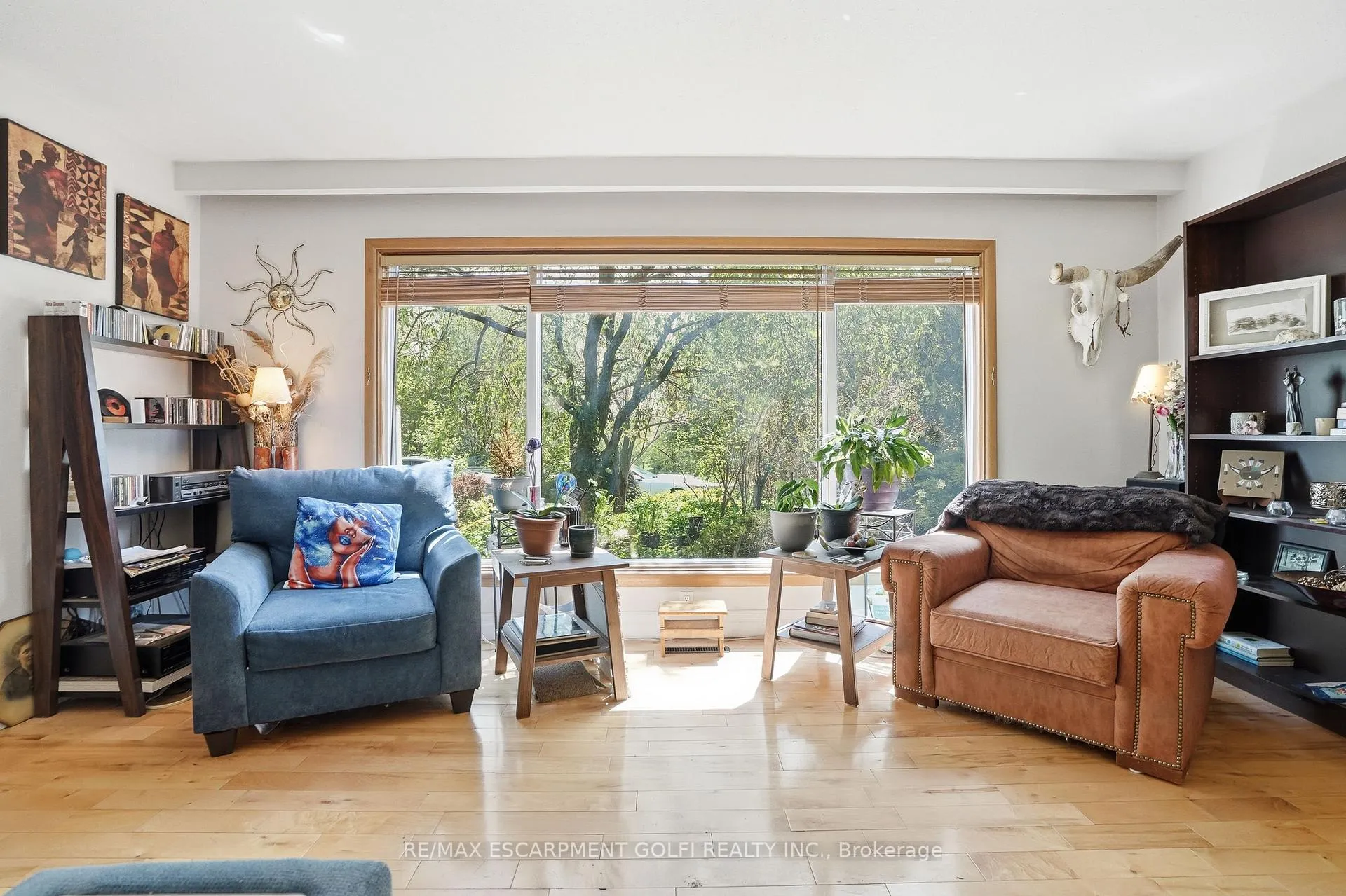 Photo 6 of 39 Paradise Road, Hamilton, Westdale — HOMEH