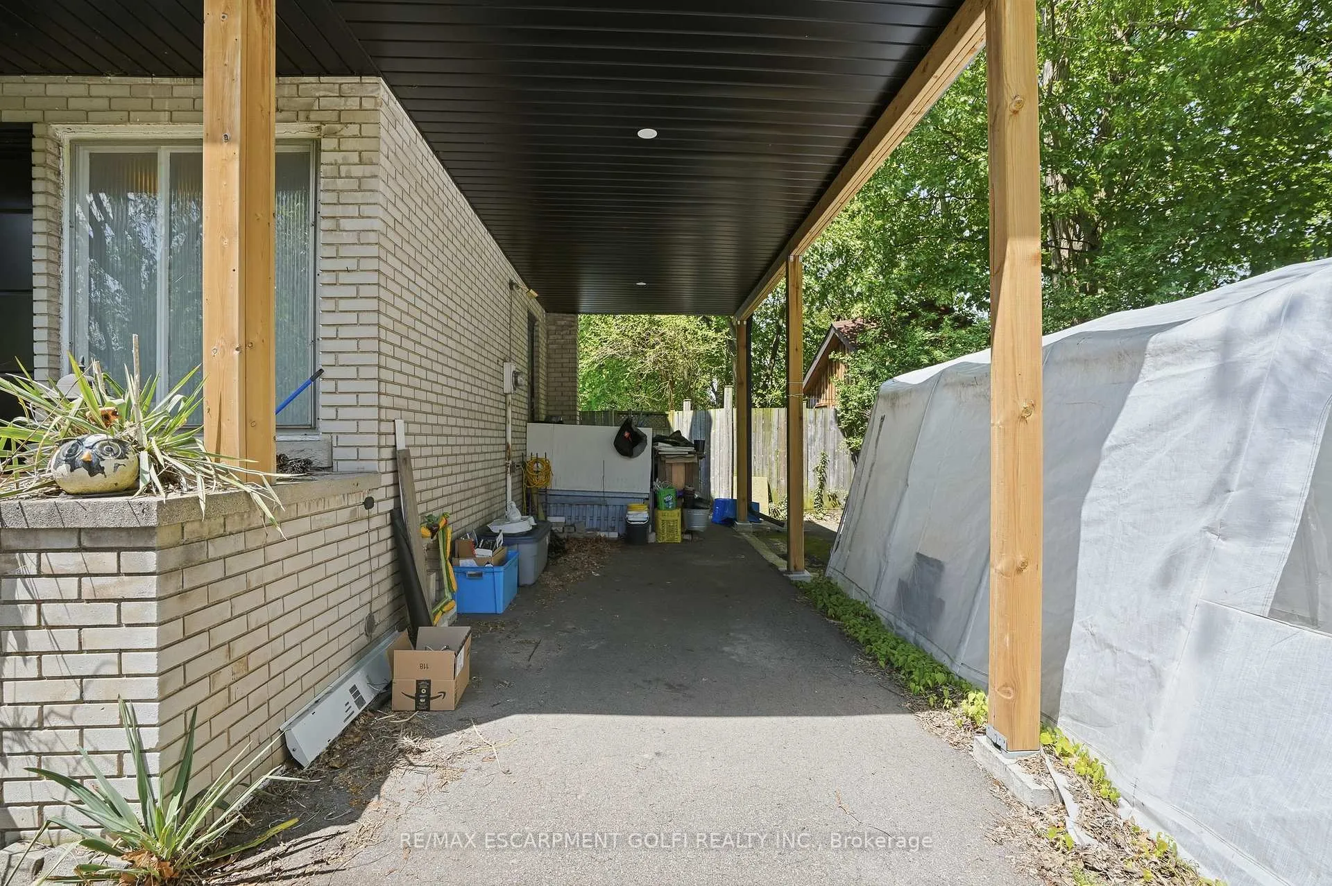 Photo 24 of 39 Paradise Road, Hamilton, Westdale — HOMEH