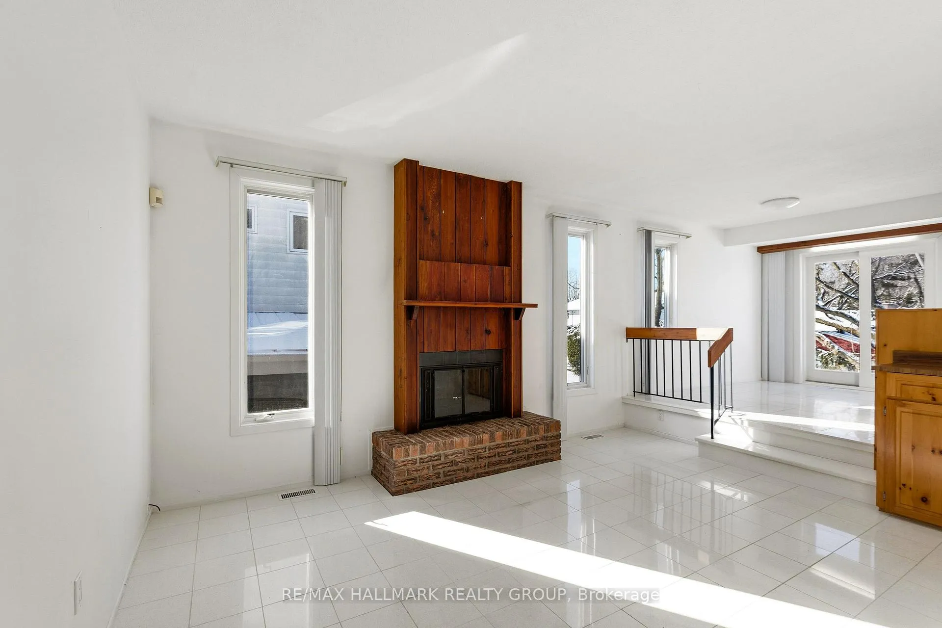 Photo 8 of 500 Foxview Place, Ottawa, CFB Rockcliffe and Area — HOMEH