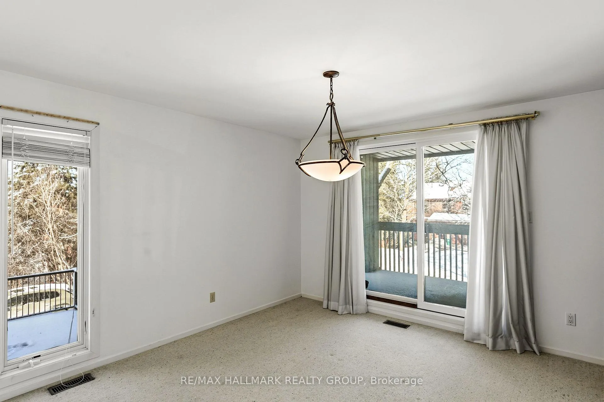 Photo 15 of 500 Foxview Place, Ottawa, CFB Rockcliffe and Area — HOMEH