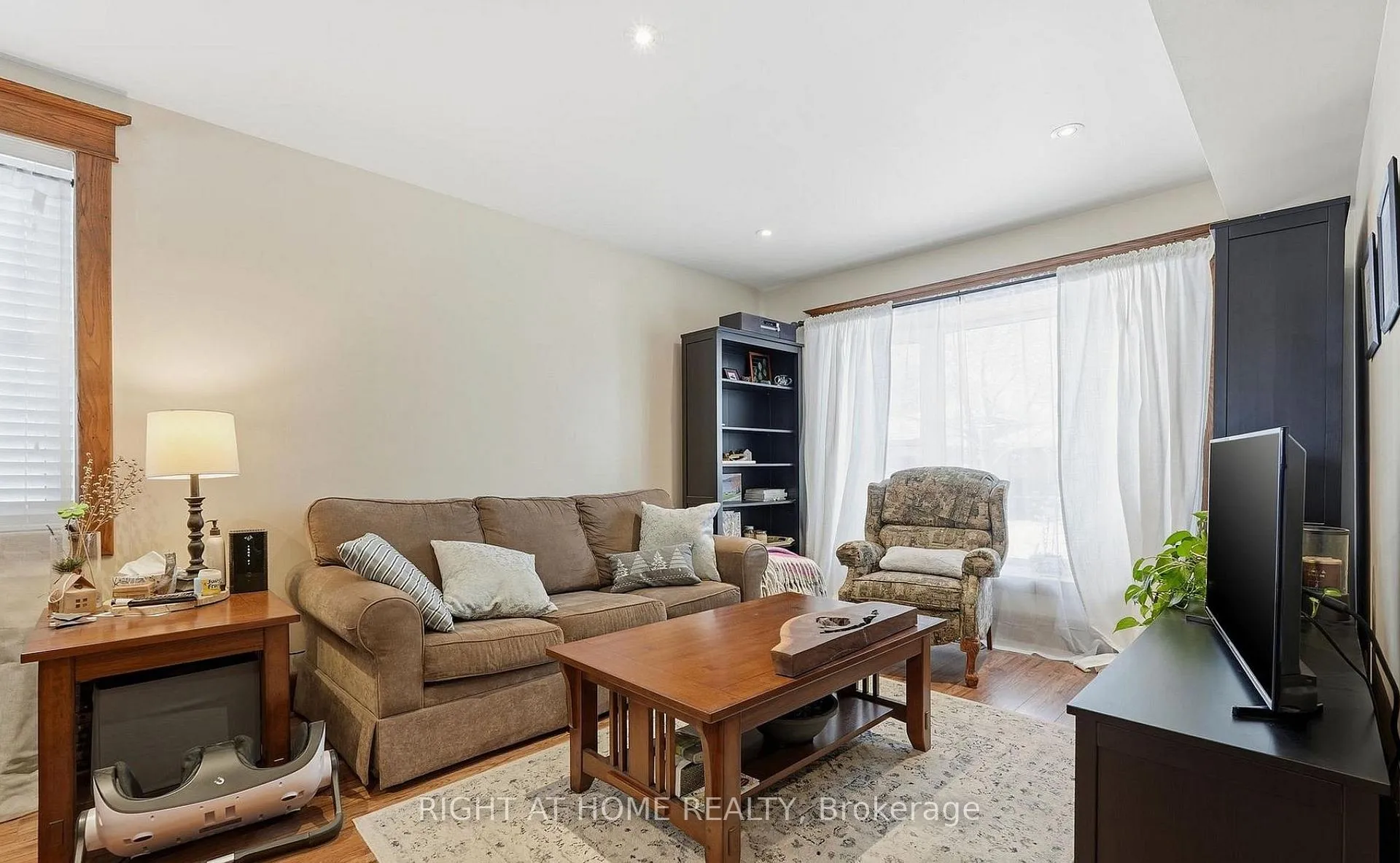Photo 7 of Unit Upper, 17 Mill Street, Milton, Old Milton — HOMEH