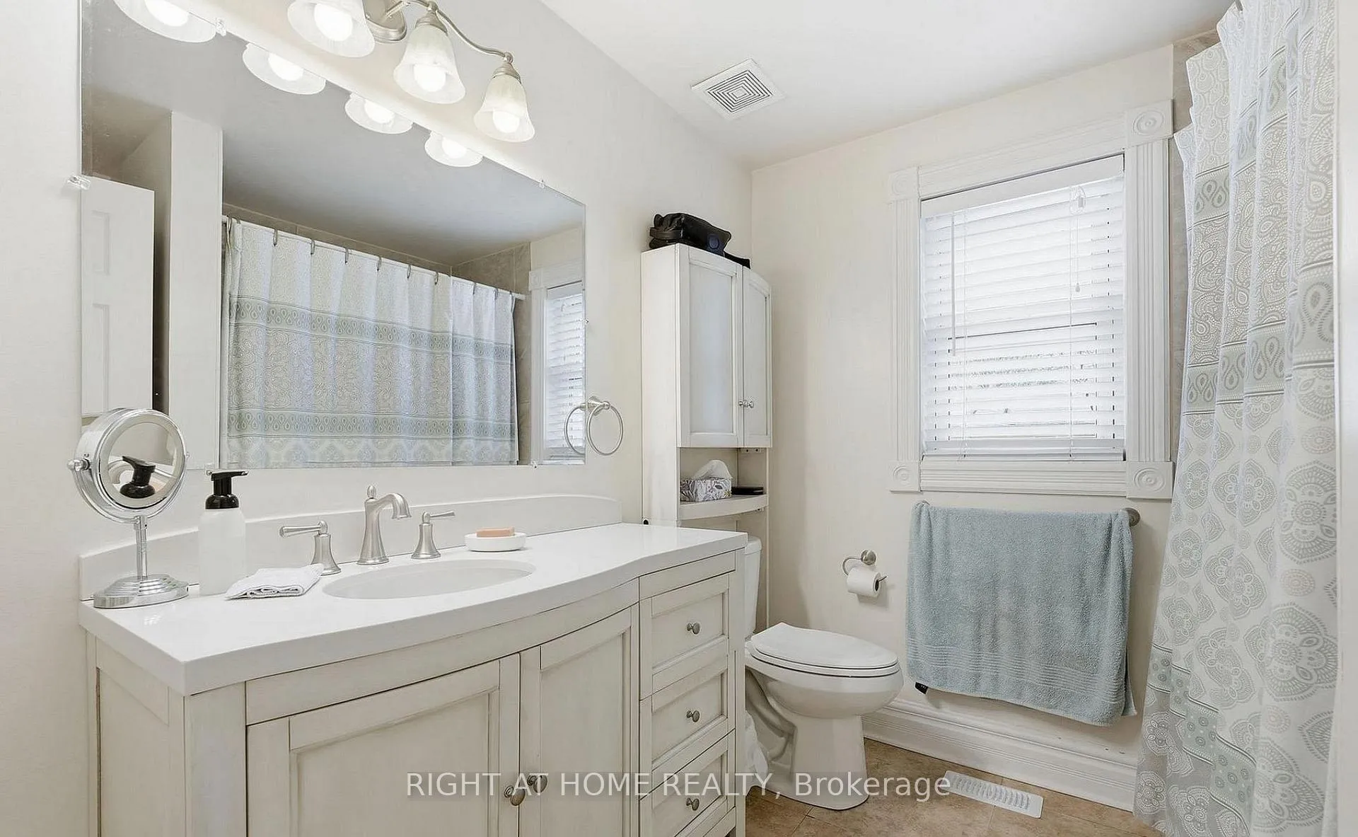 Photo 15 of Unit Upper, 17 Mill Street, Milton, Old Milton — HOMEH