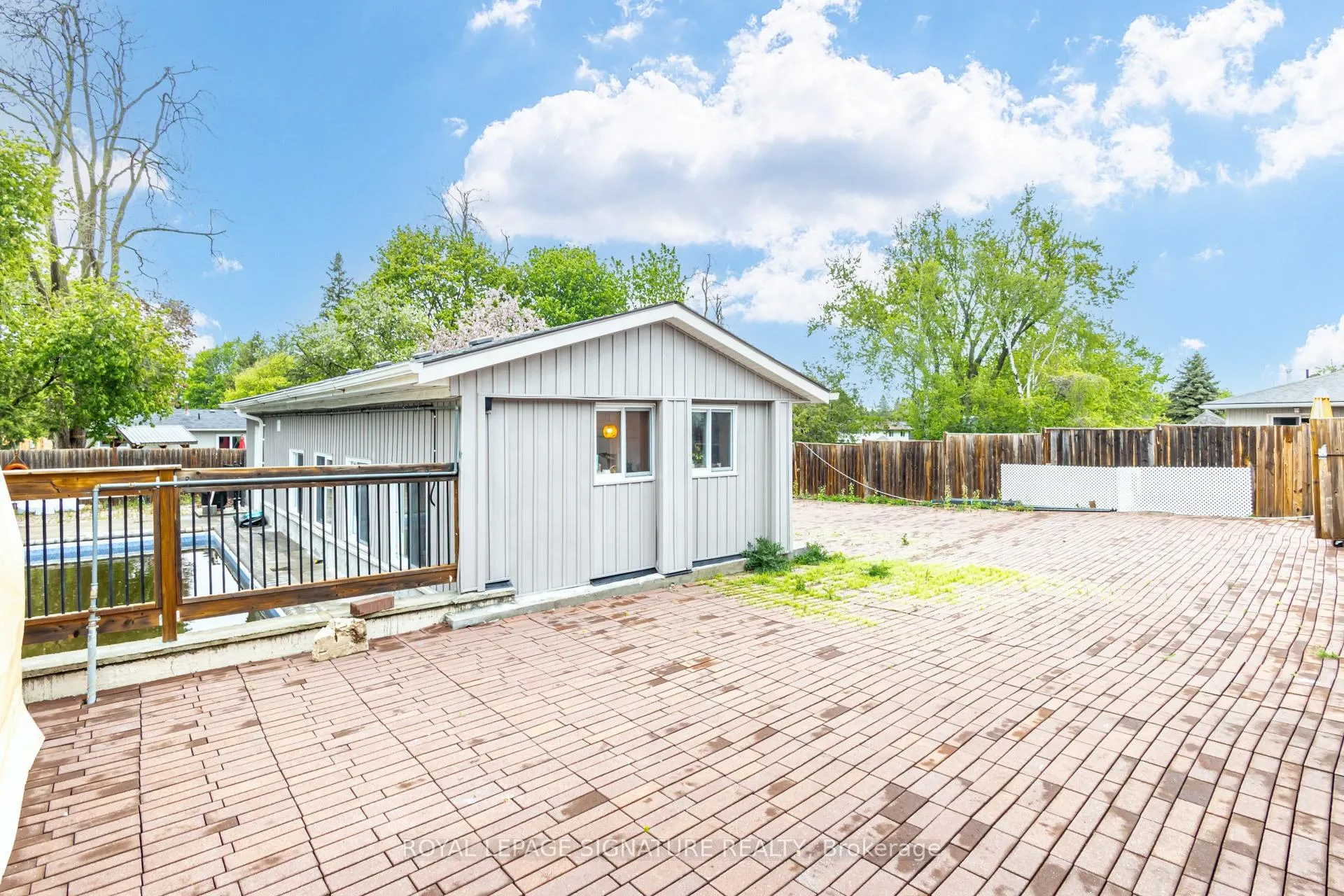 Photo 5 of Unit Coach, 235 Cedar Crescent, Barrie, Bayshore — HOMEH