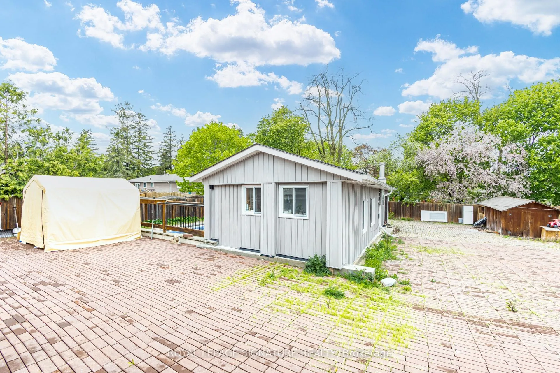 Photo 14 of Unit Coach, 235 Cedar Crescent, Barrie, Bayshore — HOMEH
