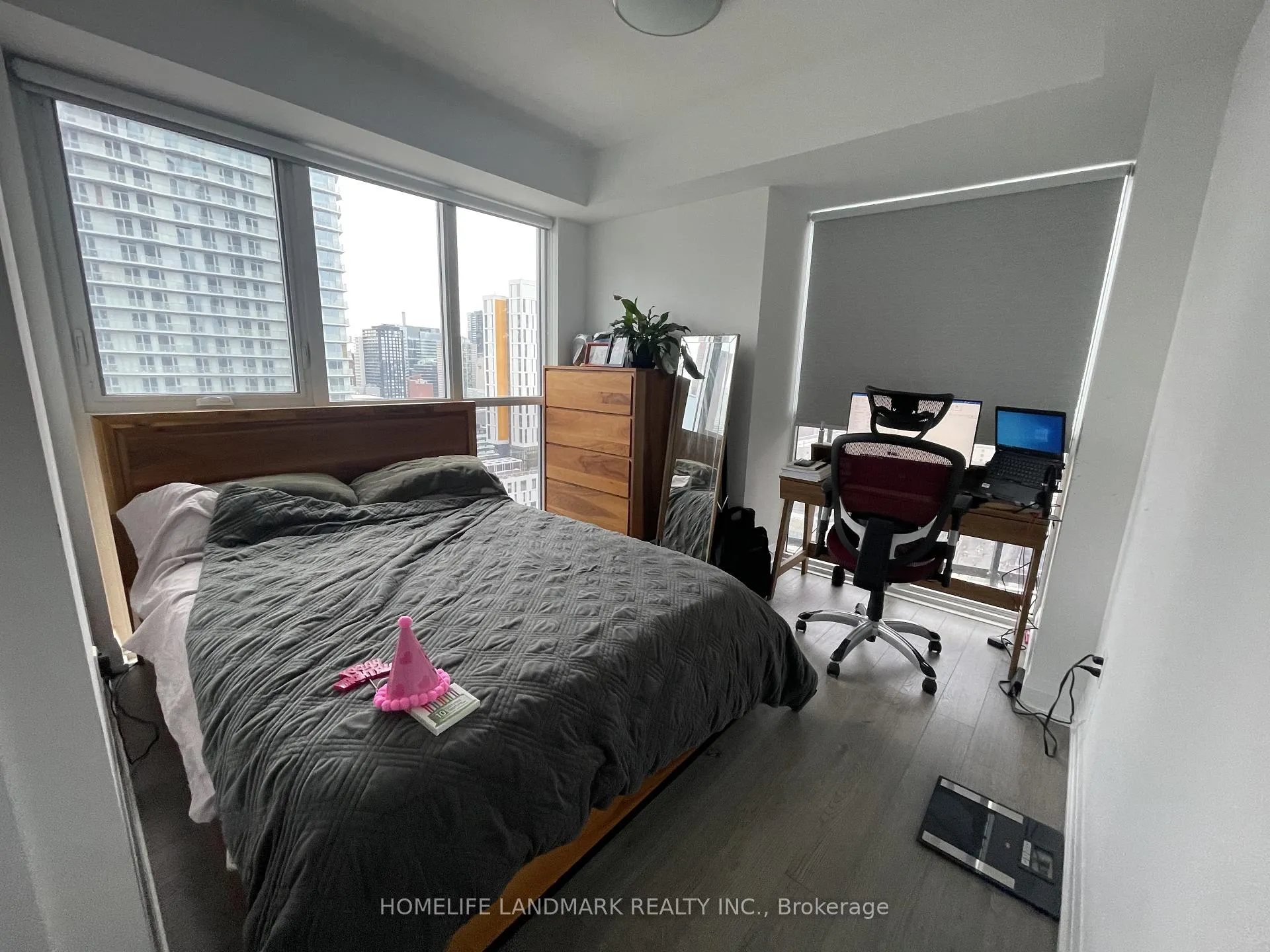 Photo 7 of Unit 2708, 77 Mutual Street, Toronto, Church-Yonge Corridor — HOMEH