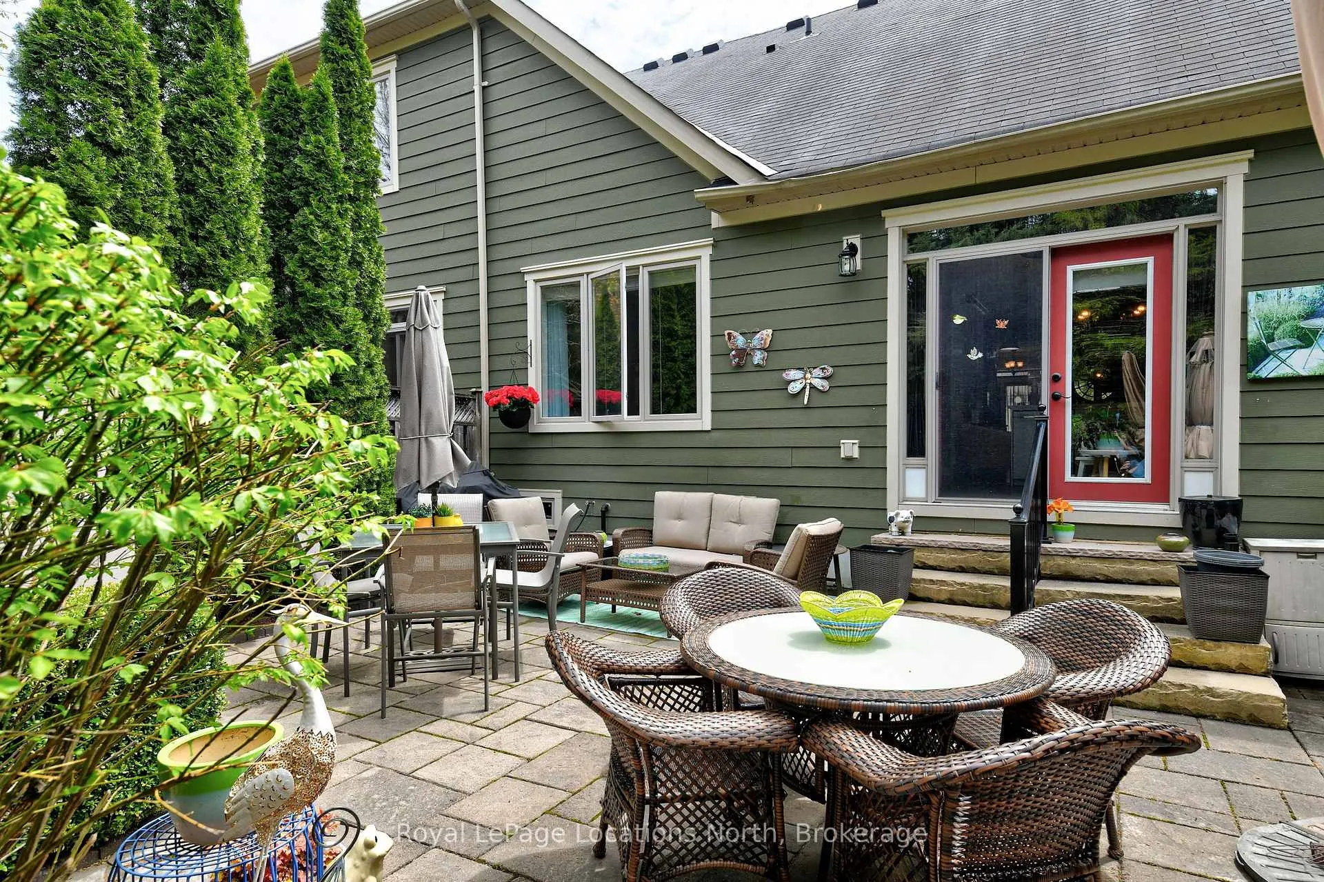 Photo 2 of 23 Covington Blue Crescent, Wasaga Beach — HOMEH