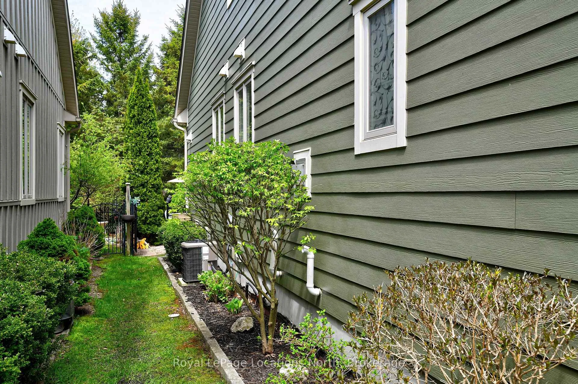 Photo 35 of 23 Covington Blue Crescent, Wasaga Beach — HOMEH