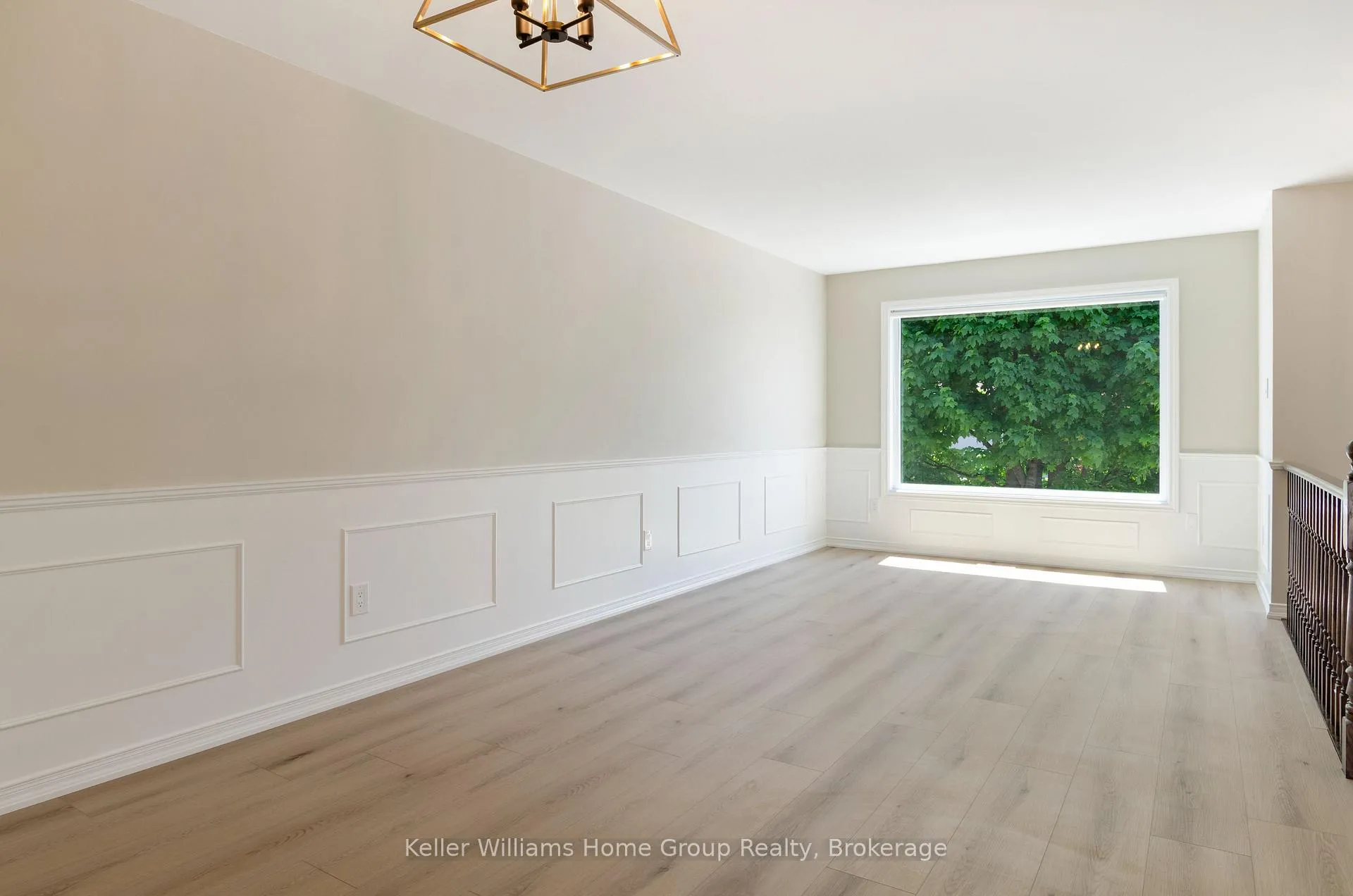 Photo 5 of 79 Hazelwood Crescent, Cambridge — HOMEH