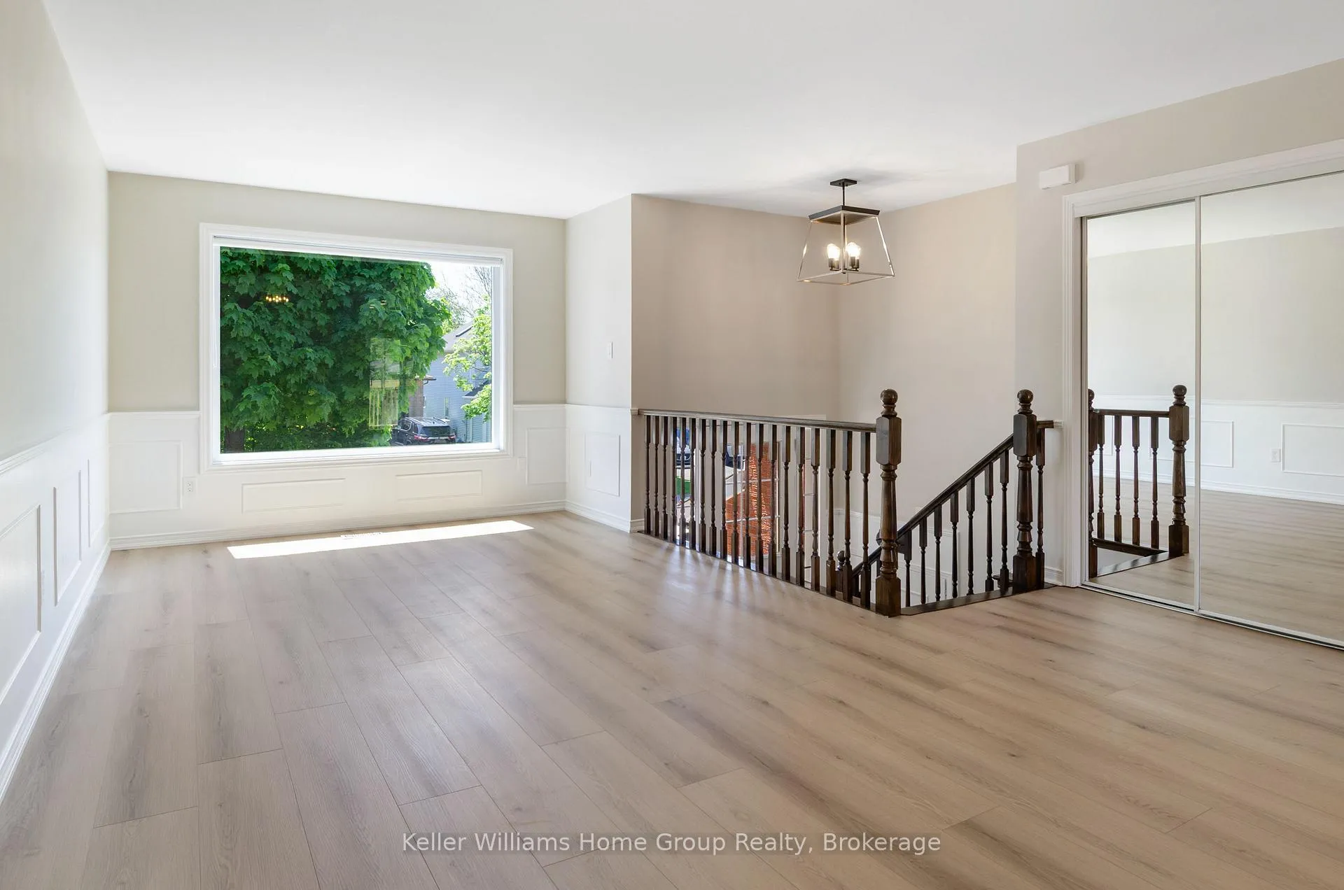 Photo 7 of 79 Hazelwood Crescent, Cambridge — HOMEH