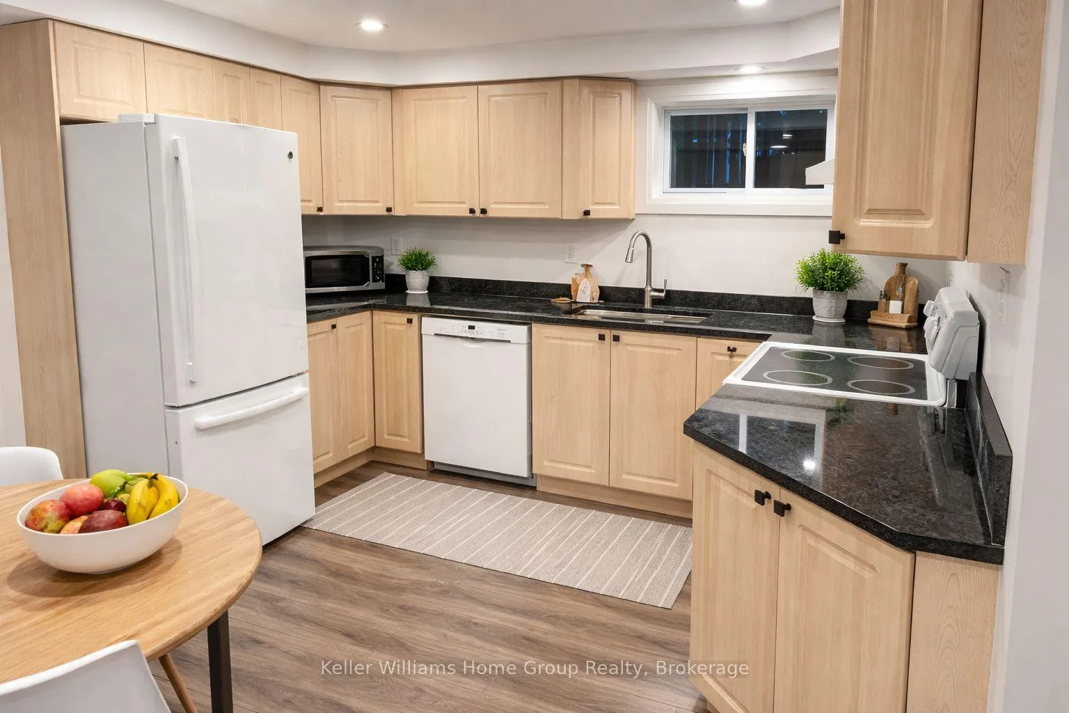 Photo 20 of 79 Hazelwood Crescent, Cambridge — HOMEH