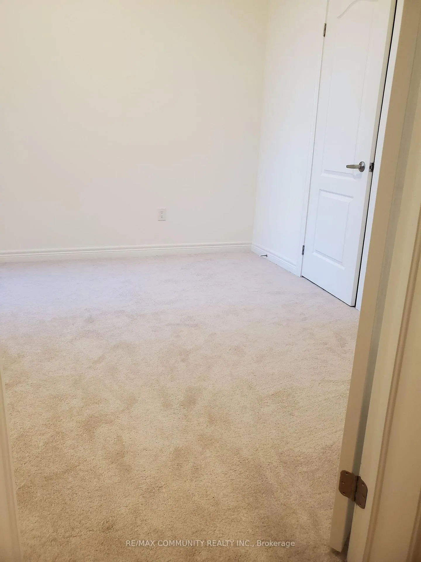 Photo 10 of Unit 31A, 31 Luzon Avenue, Markham, Box Grove — HOMEH