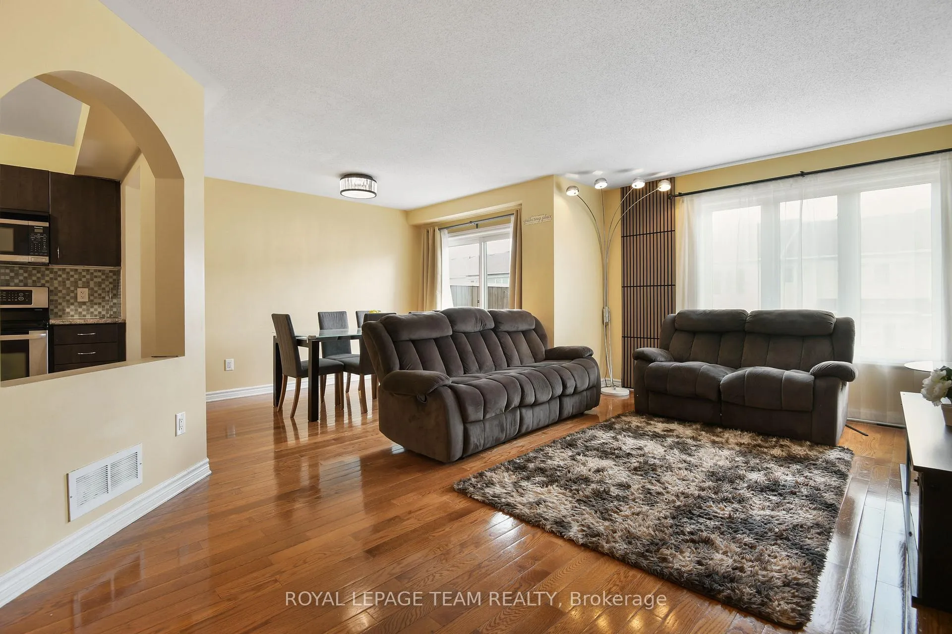 Photo 4 of 415 Galatina Way, Ottawa, Kanata - Morgan's Grant/South March — HOMEH