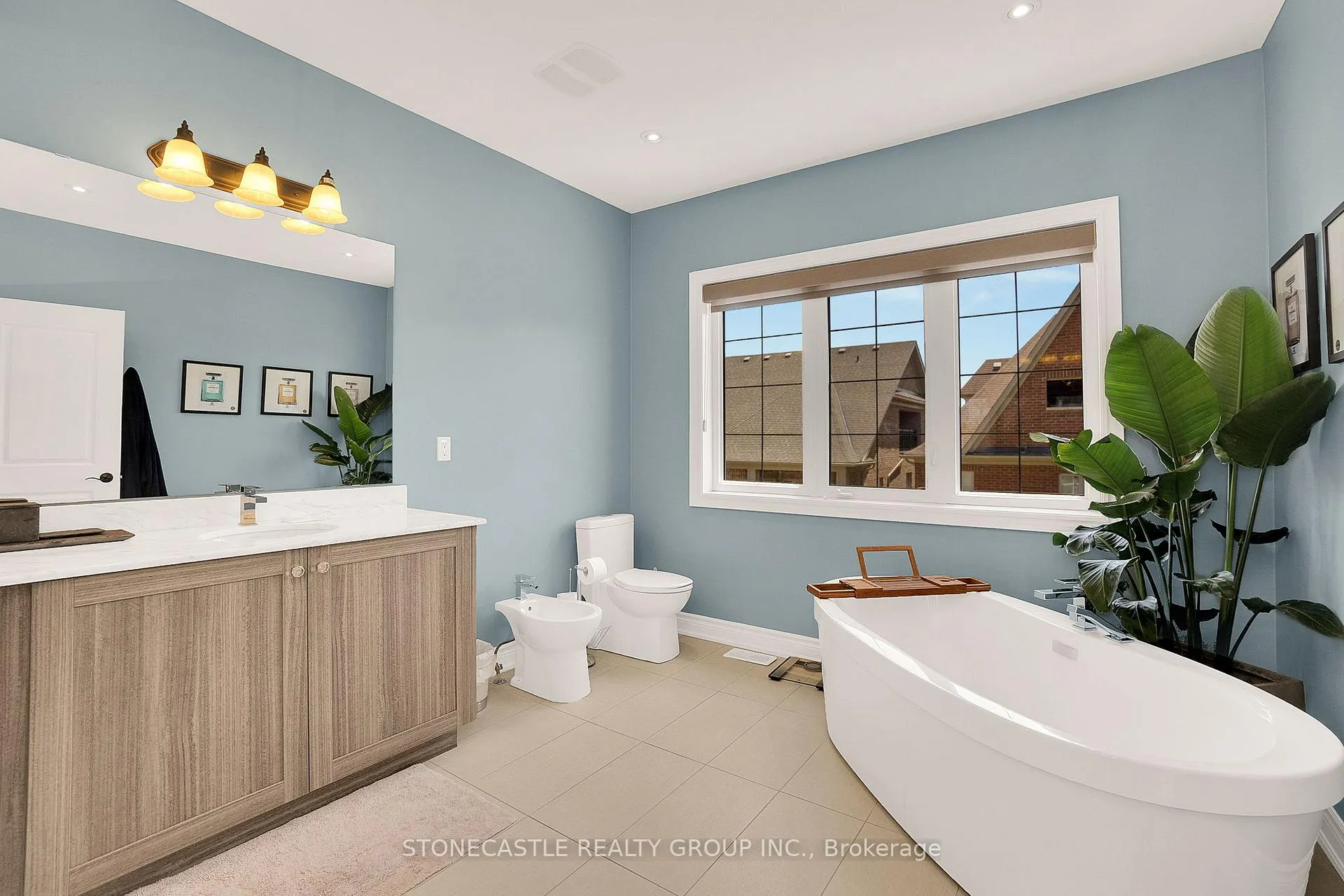 Photo 11 of 27 Mower Avenue, Vaughan, Patterson — HOMEH