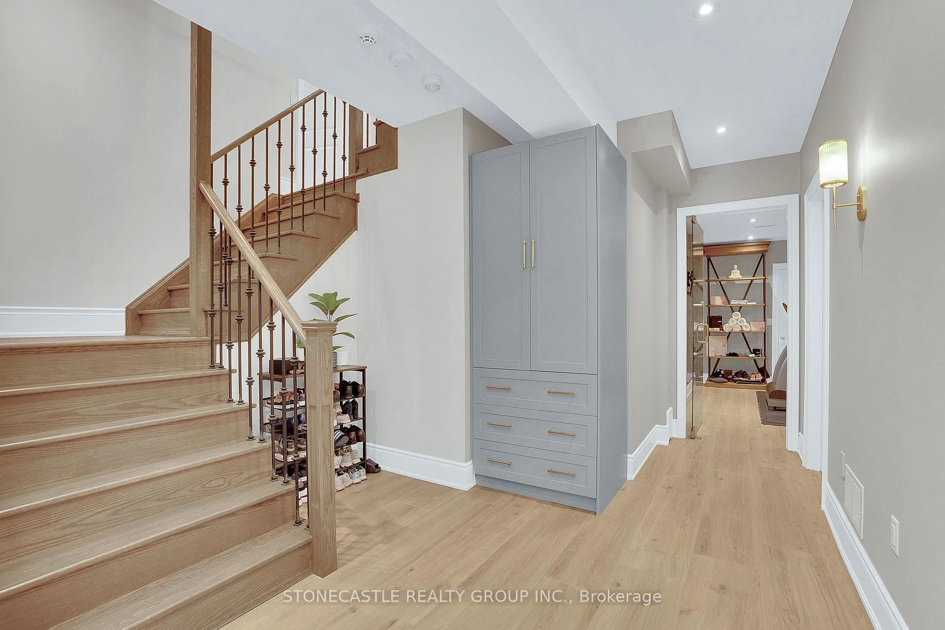 Photo 17 of 27 Mower Avenue, Vaughan, Patterson — HOMEH
