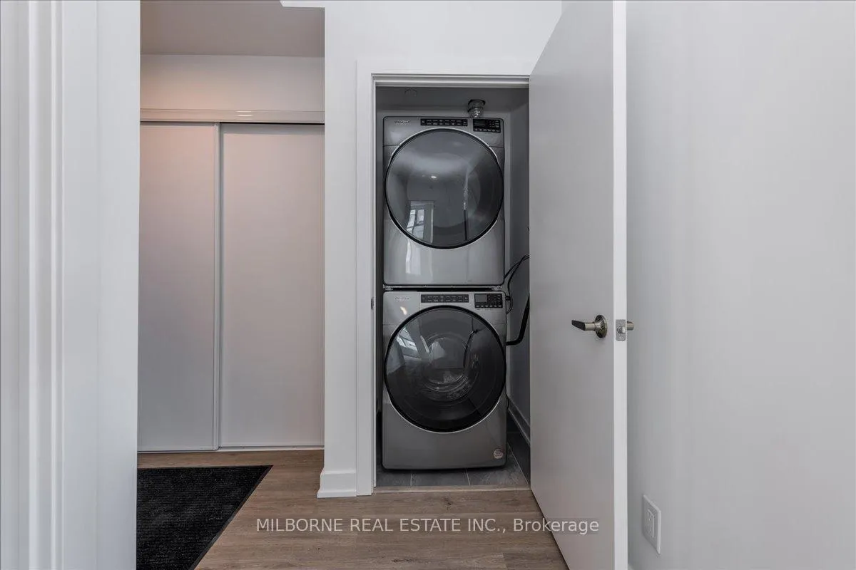 Photo 4 of Unit 609, 56 Lakeside Terr, Barrie, Little Lake — HOMEH