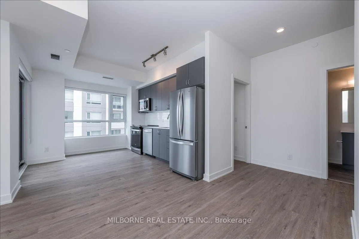 Photo 5 of Unit 609, 56 Lakeside Terr, Barrie, Little Lake — HOMEH