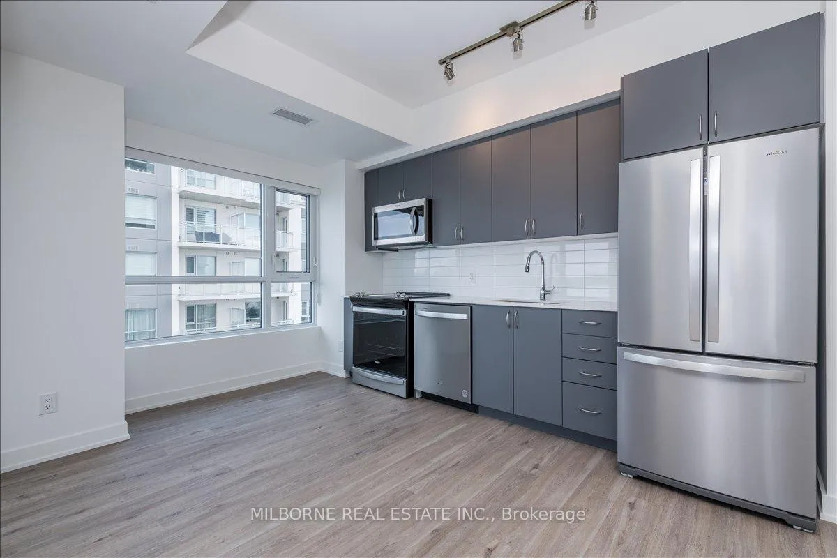 Photo 8 of Unit 609, 56 Lakeside Terr, Barrie, Little Lake — HOMEH