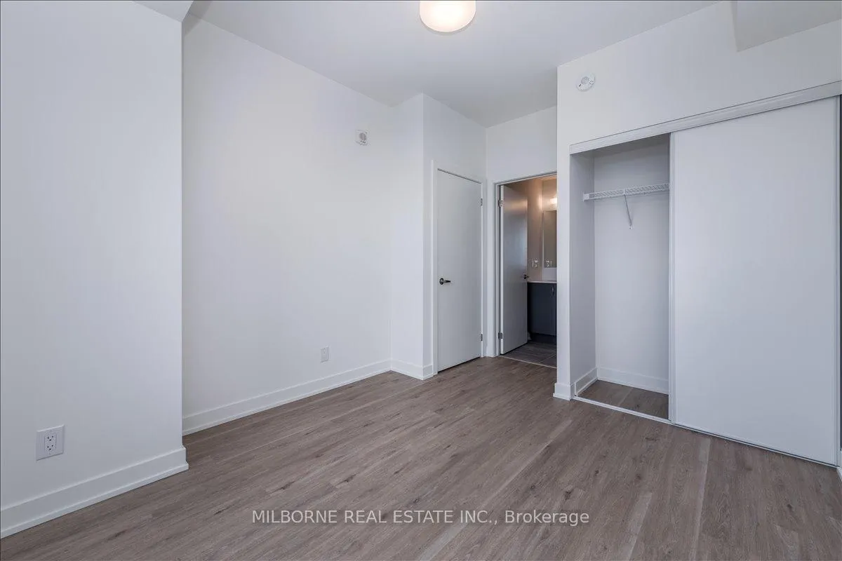 Photo 14 of Unit 609, 56 Lakeside Terr, Barrie, Little Lake — HOMEH