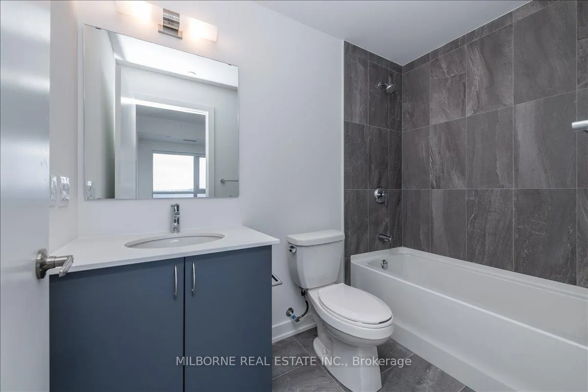 Photo 15 of Unit 609, 56 Lakeside Terr, Barrie, Little Lake — HOMEH