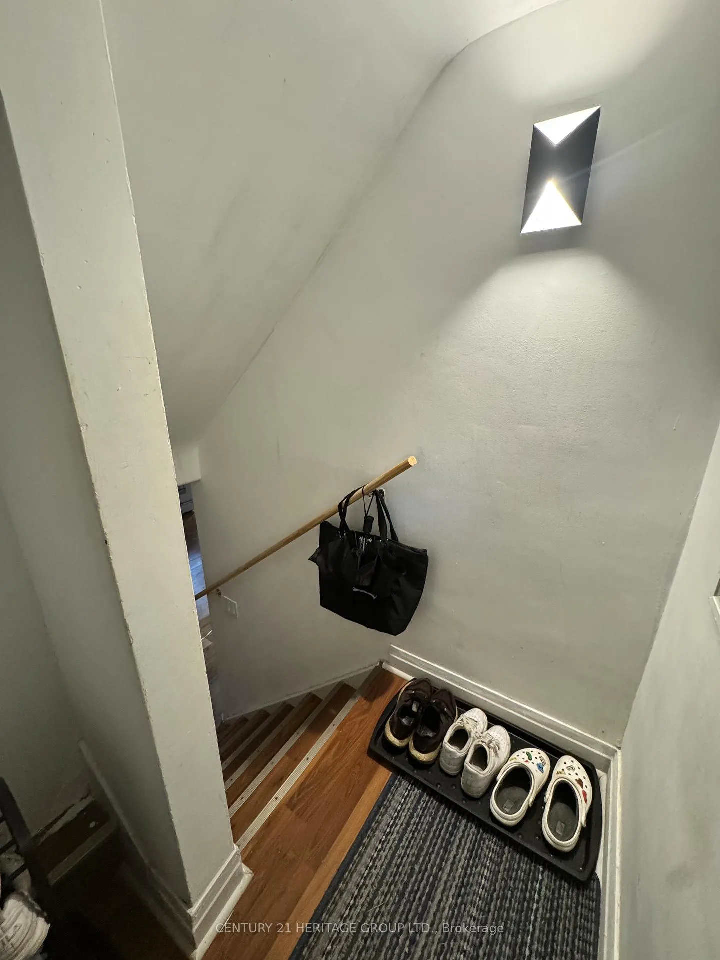 Photo 13 of Unit Bsmnt, 166 Erindale Avenue, Hamilton, Rosedale — HOMEH