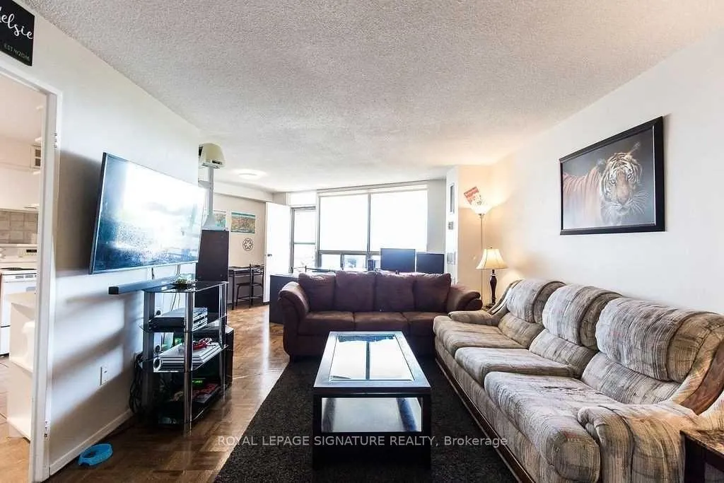 Photo 6 of Unit 1706, 20 Edgecliff Golfway, Toronto, Flemingdon Park — HOMEH