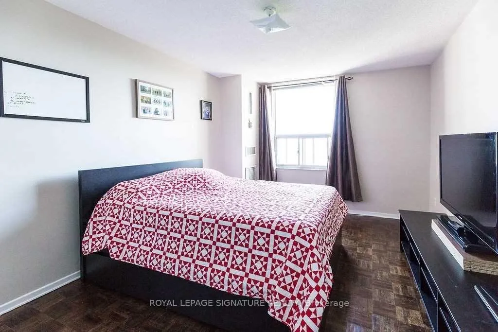 Photo 8 of Unit 1706, 20 Edgecliff Golfway, Toronto, Flemingdon Park — HOMEH