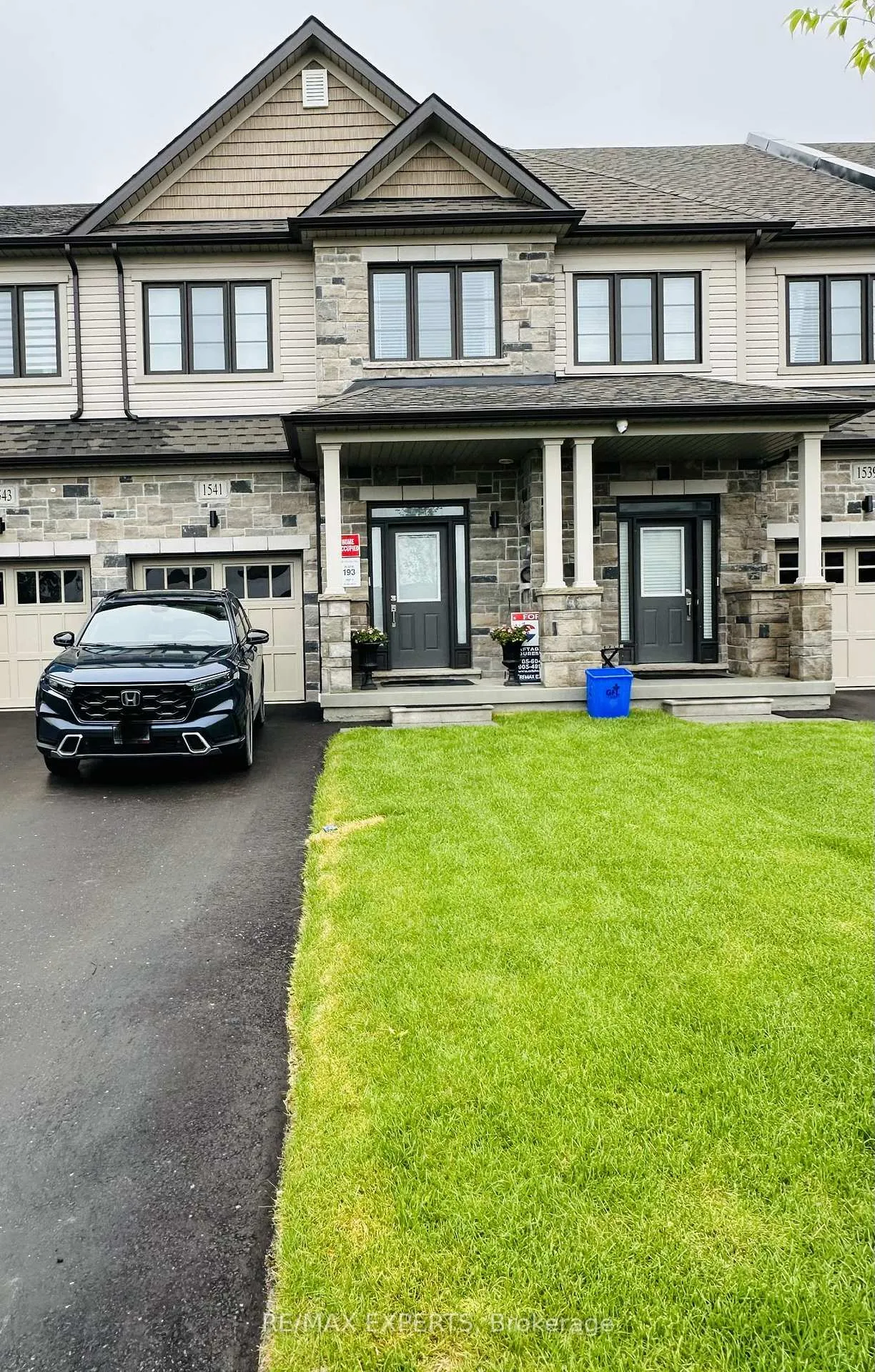 Photo 2 of 1541 Wheatcroft Drive, Oshawa, Kedron — HOMEH