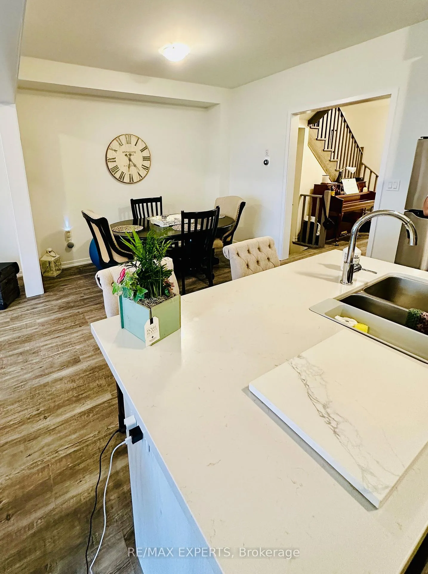 Photo 13 of 1541 Wheatcroft Drive, Oshawa, Kedron — HOMEH