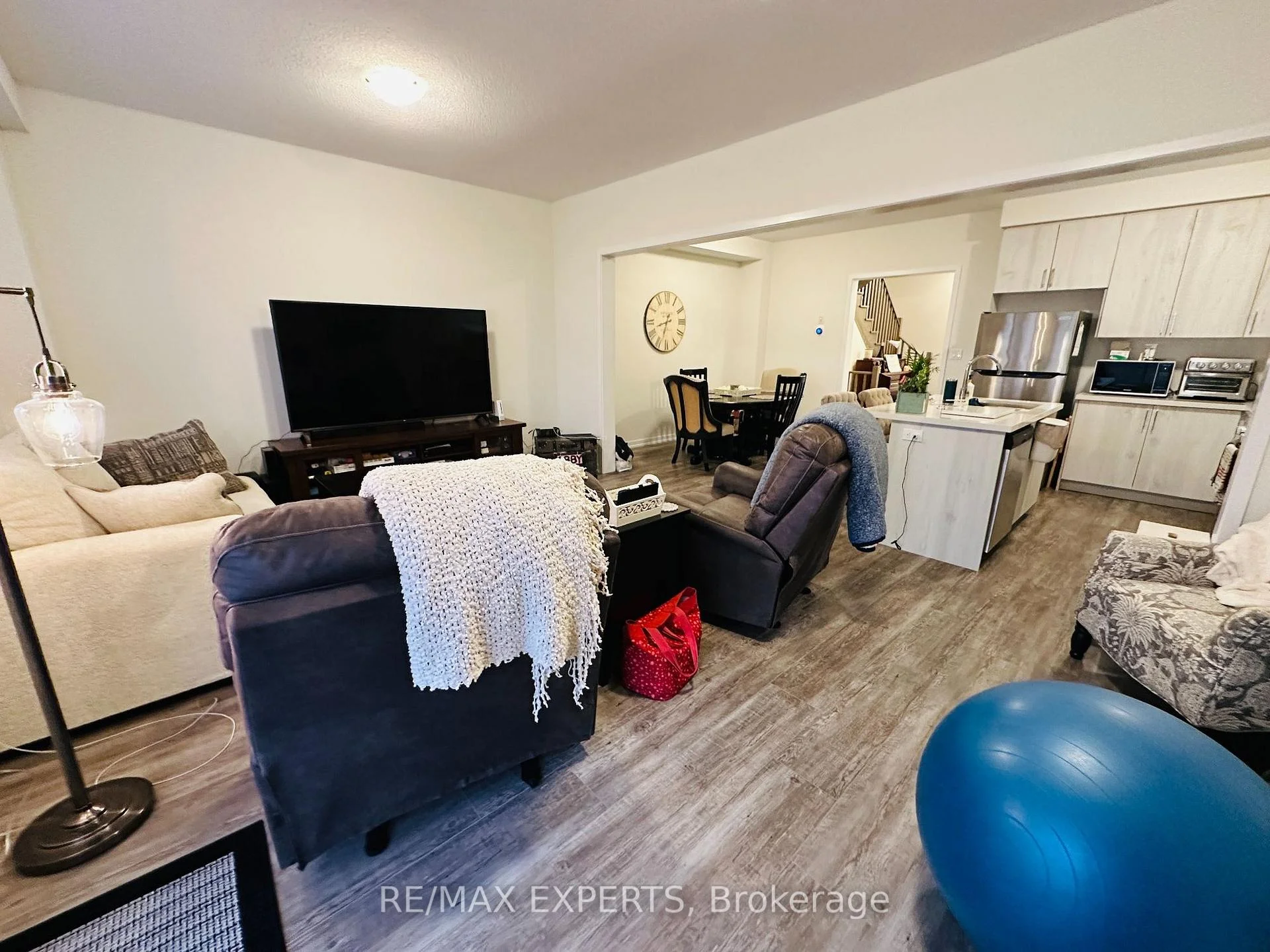 Photo 18 of 1541 Wheatcroft Drive, Oshawa, Kedron — HOMEH