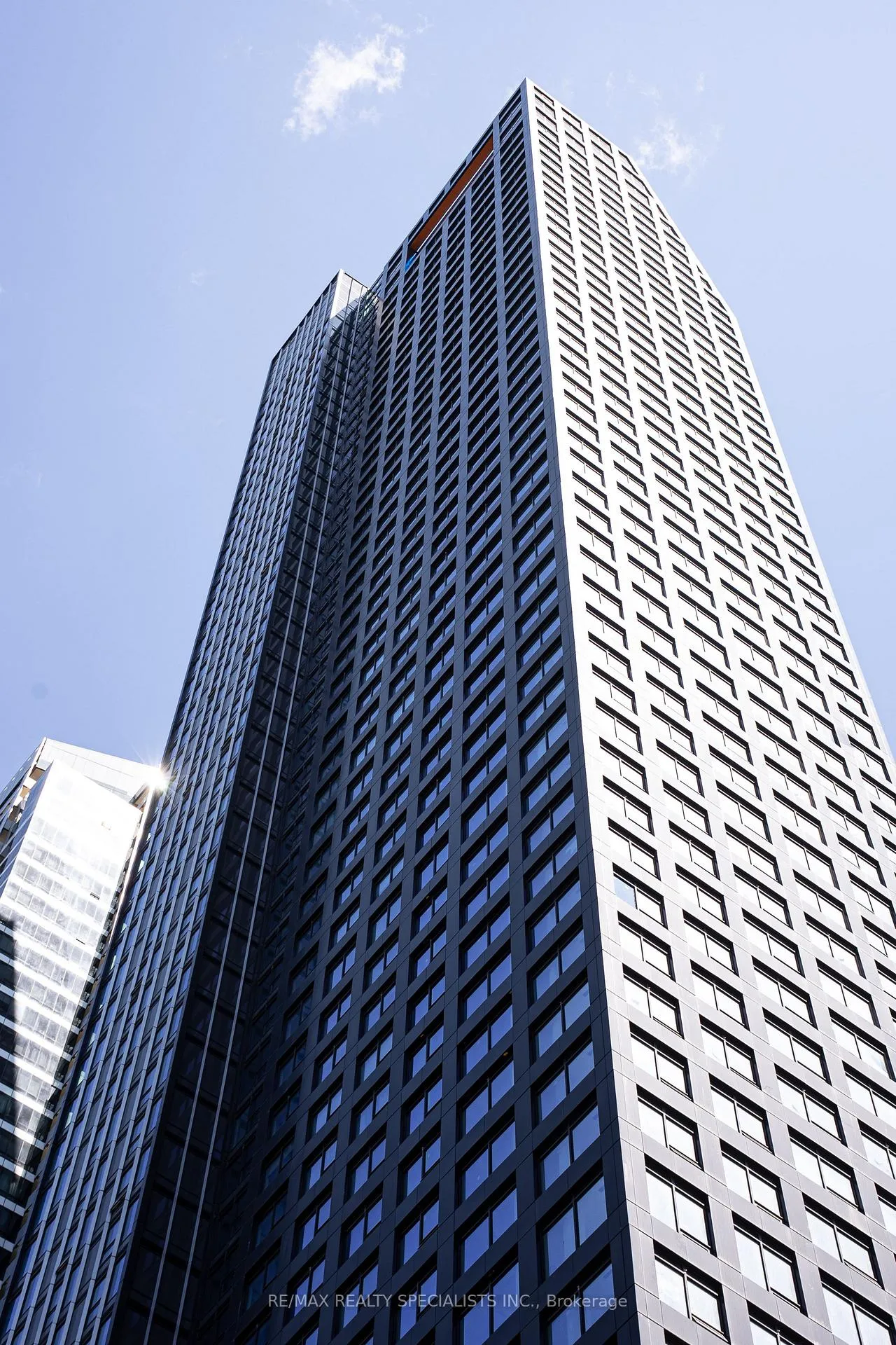 Photo 1 of Unit 2109, 8 Wellesley Street W, Toronto, Bay Street Corridor — HOMEH
